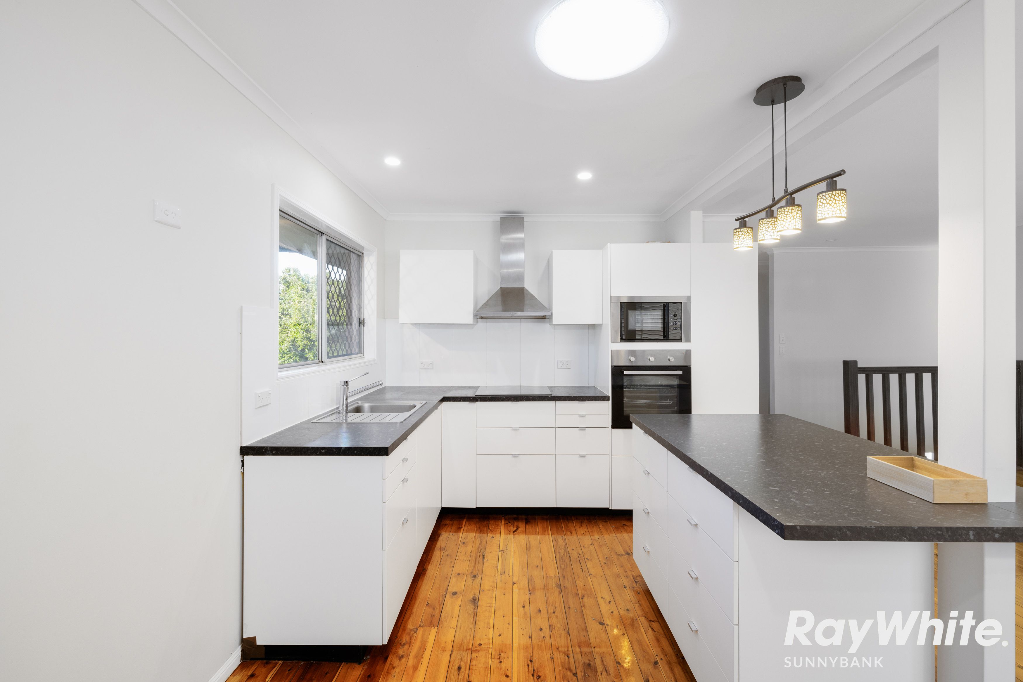 784 Underwood Road — photo 4 of 10