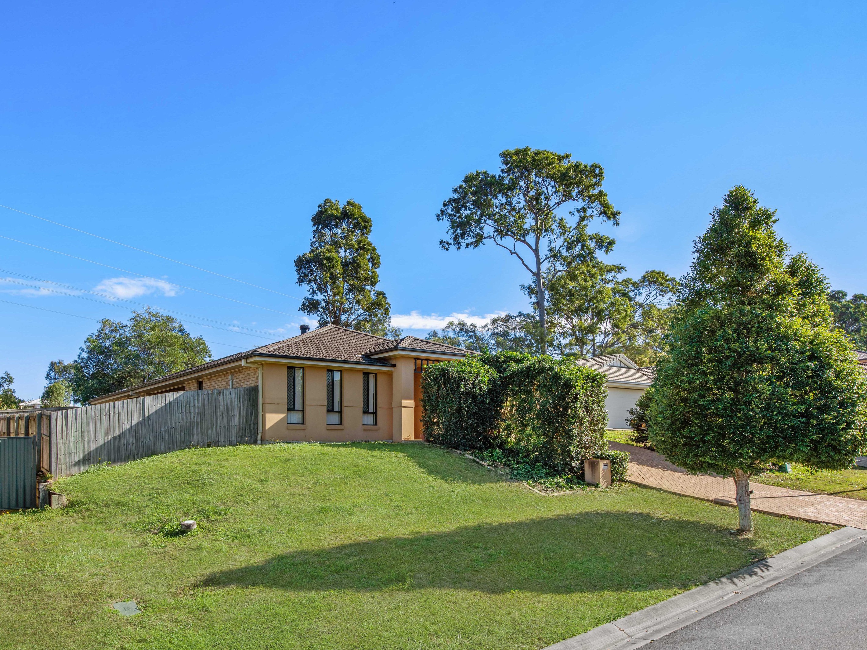 8 Catani Court, Warner, QLD 4500