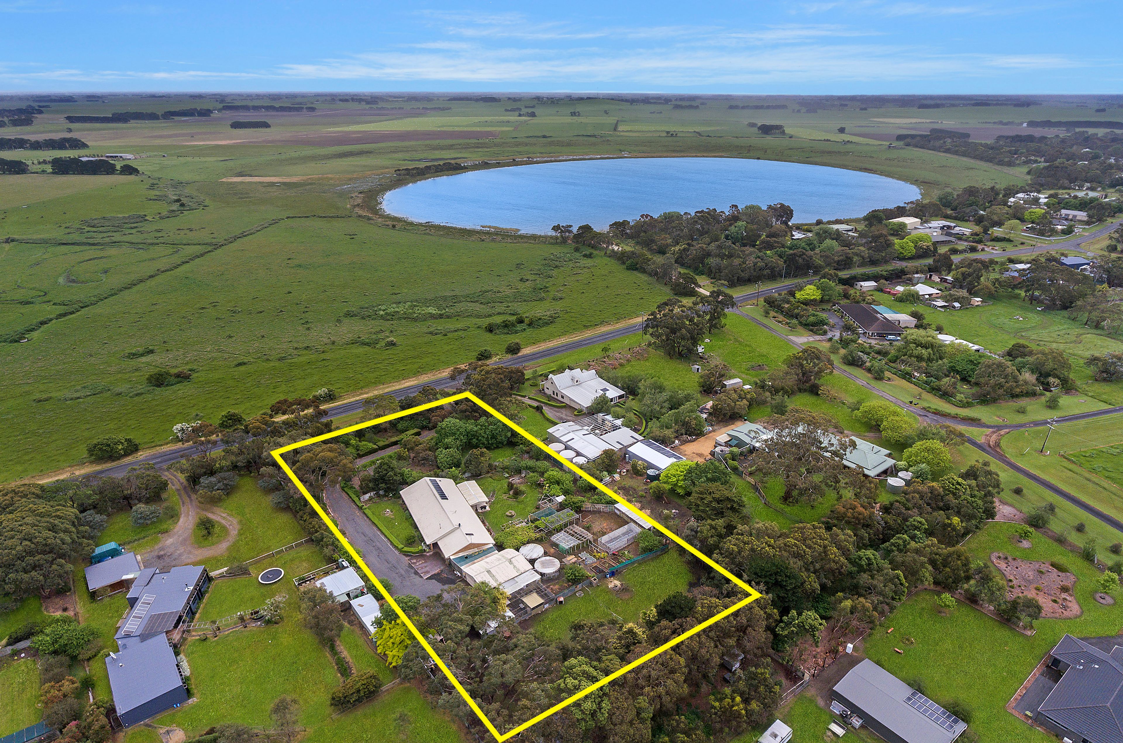 1482 Warrnambool-Caramut Road, Winslow, VIC 3281