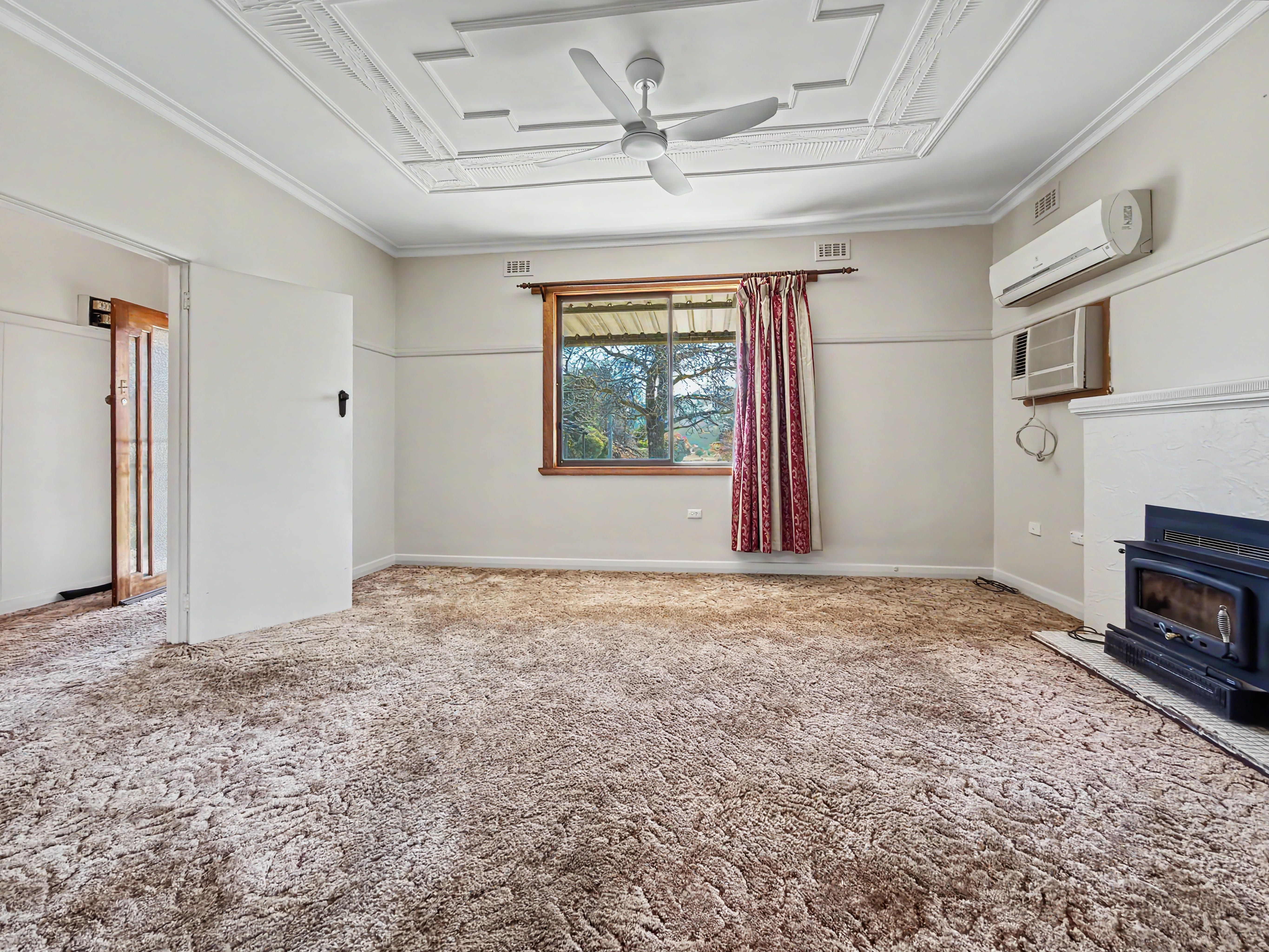 199 Hanson Street — photo 7 of 16