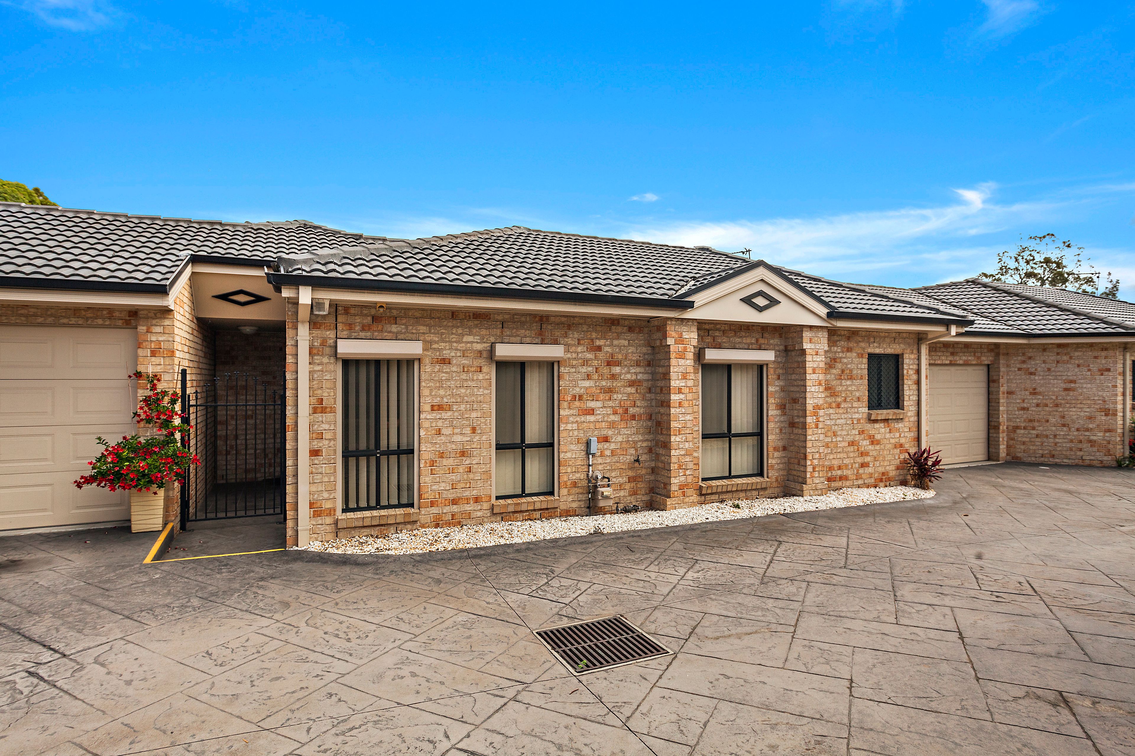365 Princes Highway, Albion Park Rail NSW 2527