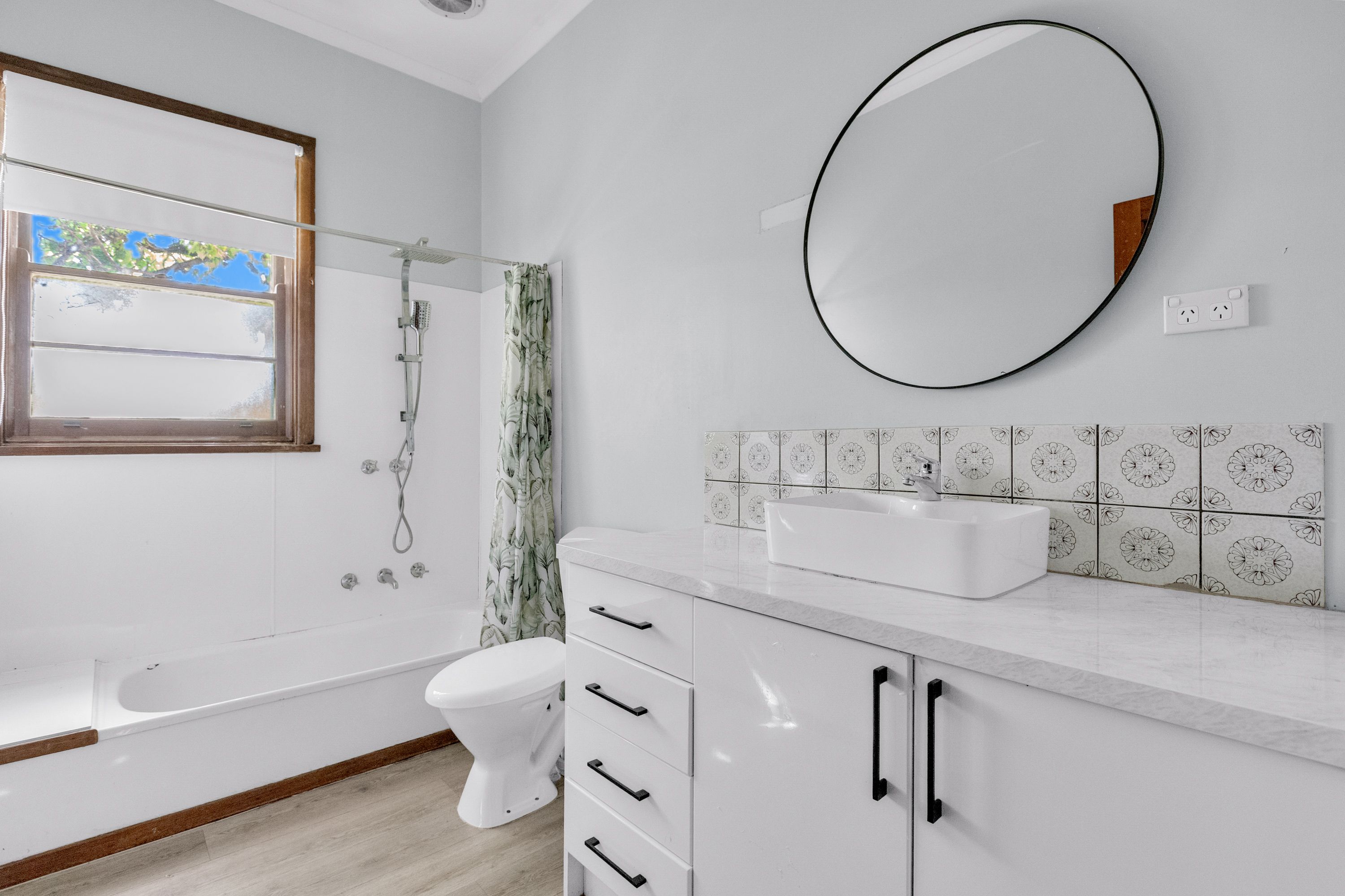 85-87 Pine Avenue — photo 9 of 16