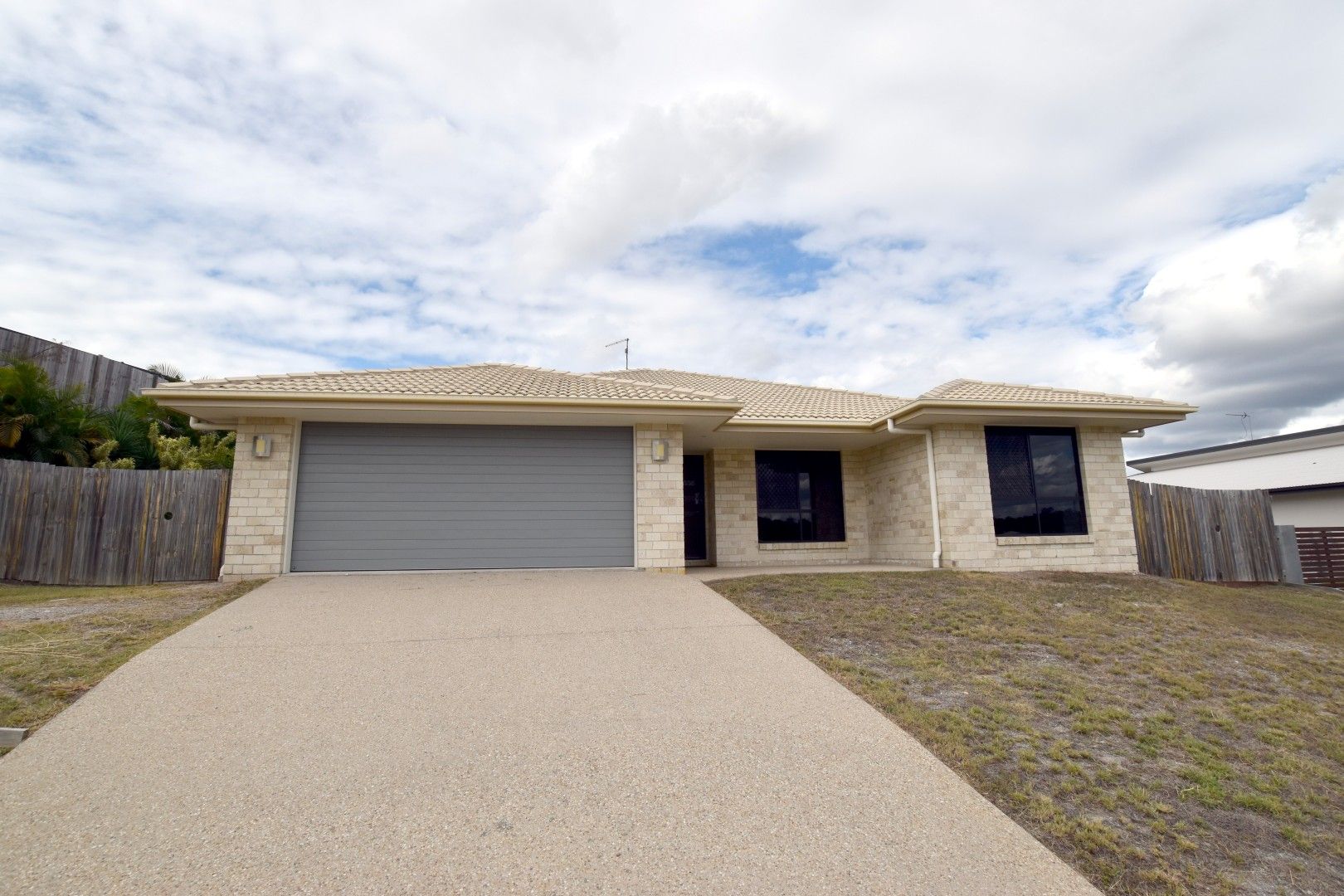 5 Peter Corones Drive, Kirkwood, QLD 4680
