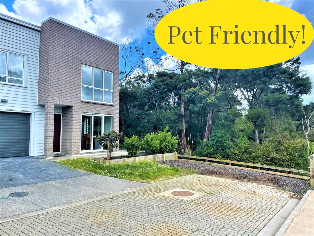 15 Purei Lane, Massey, Waitakere City