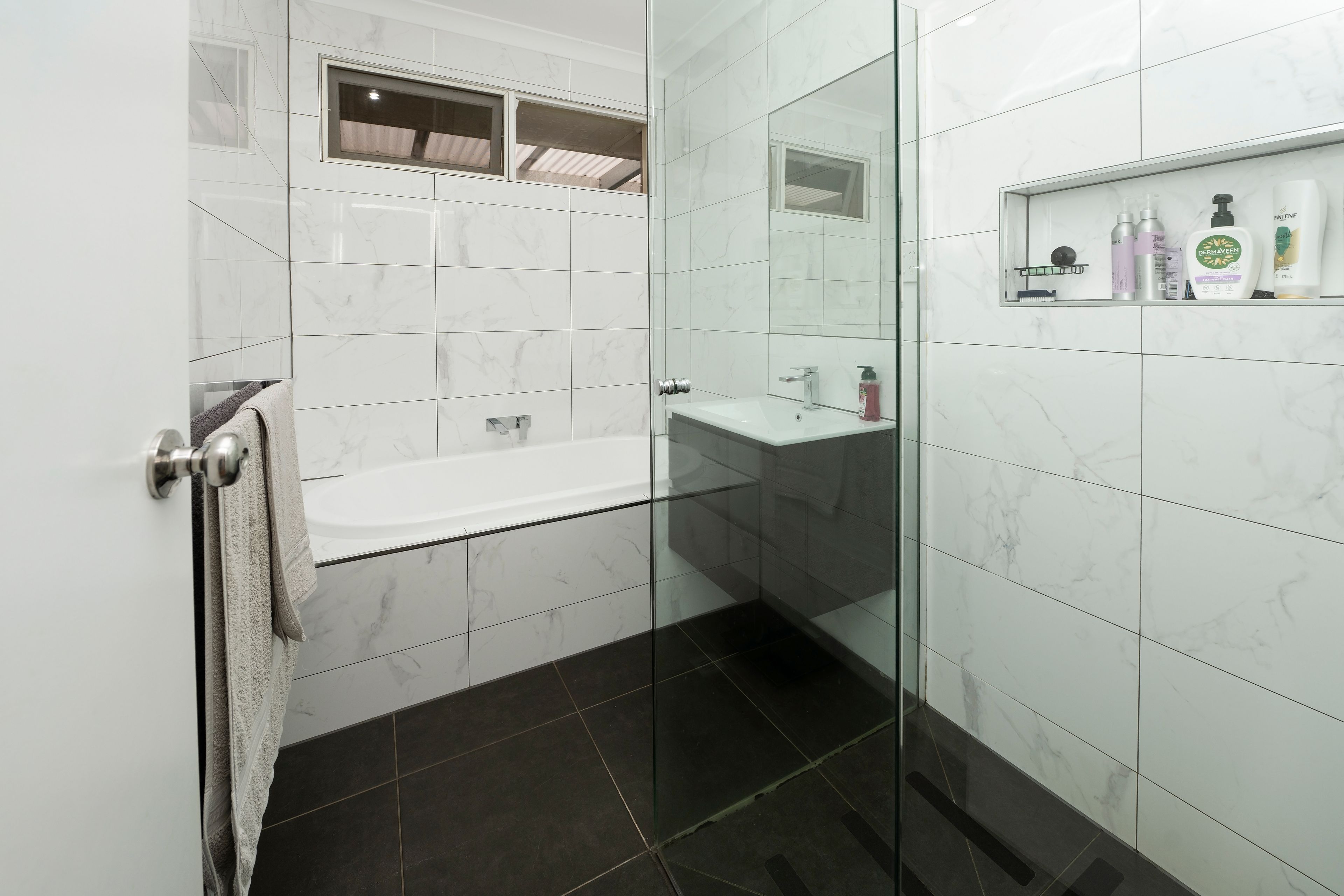 20 Church Road — photo 12 of 21