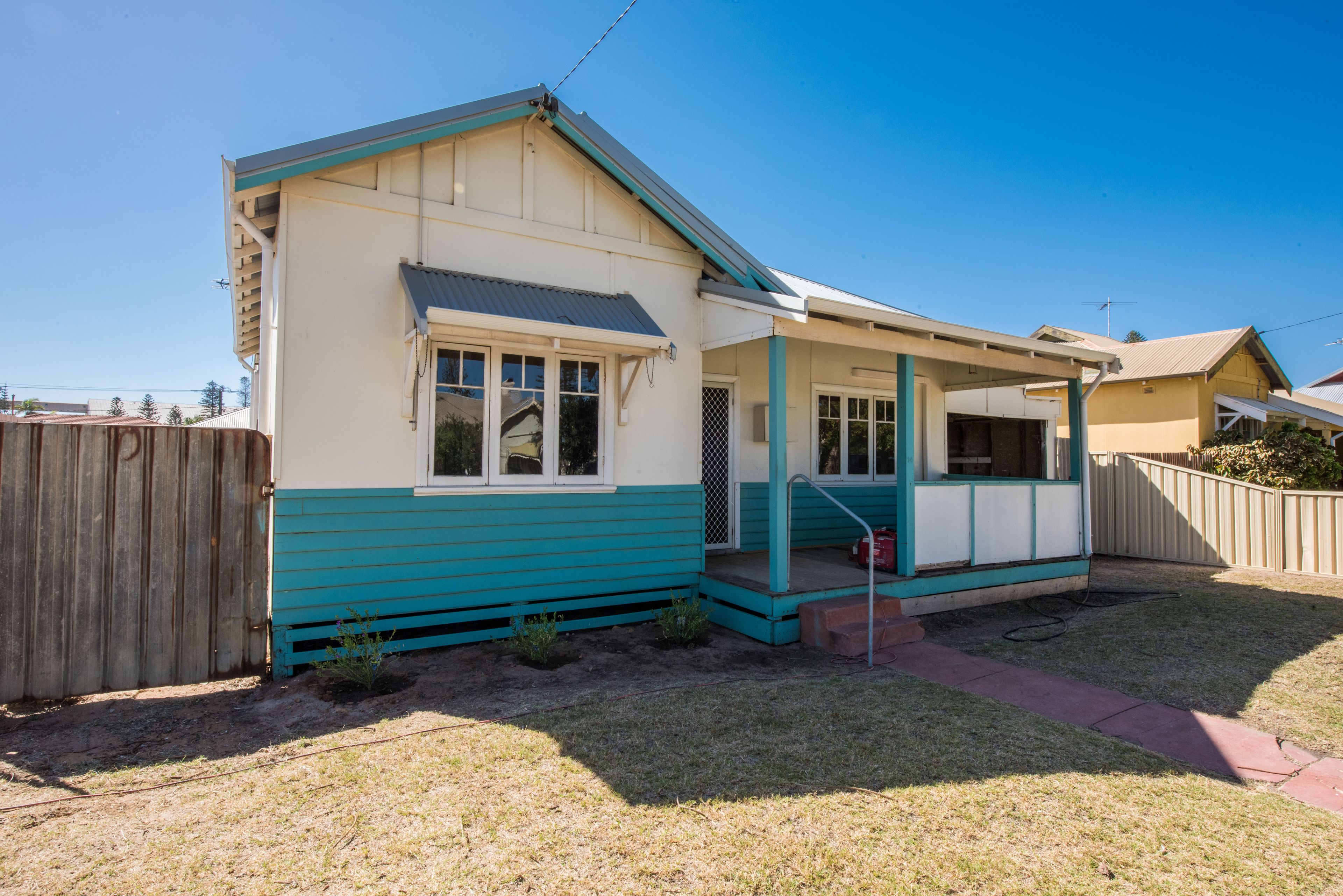 14 Conway Street, Beachlands, WA 6530