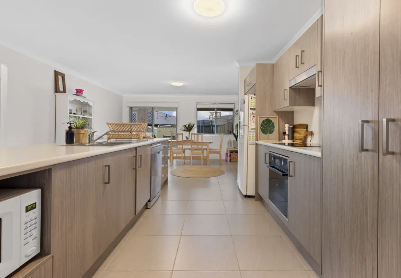 55 Quiberon Way, Goulburn, NSW 2580