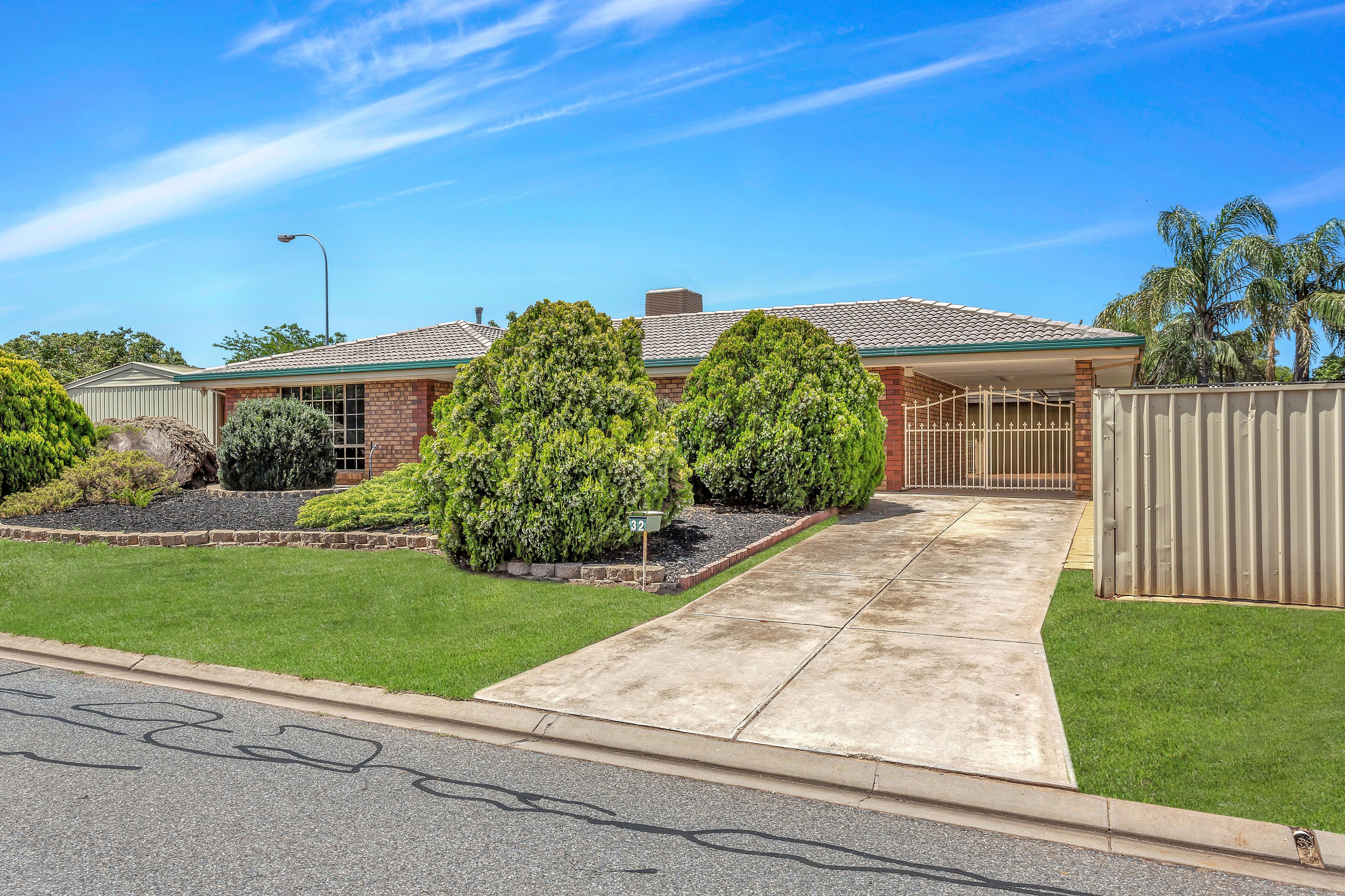 32 Uley Road, Craigmore, SA 5114