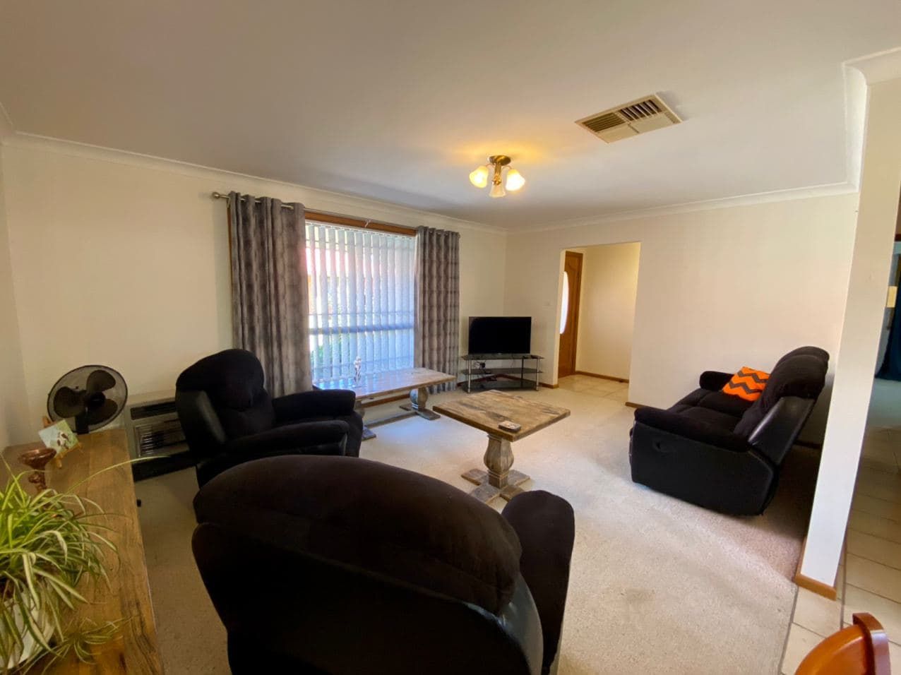 1/16 Ebelina Crescent, Parkes, NSW 2870