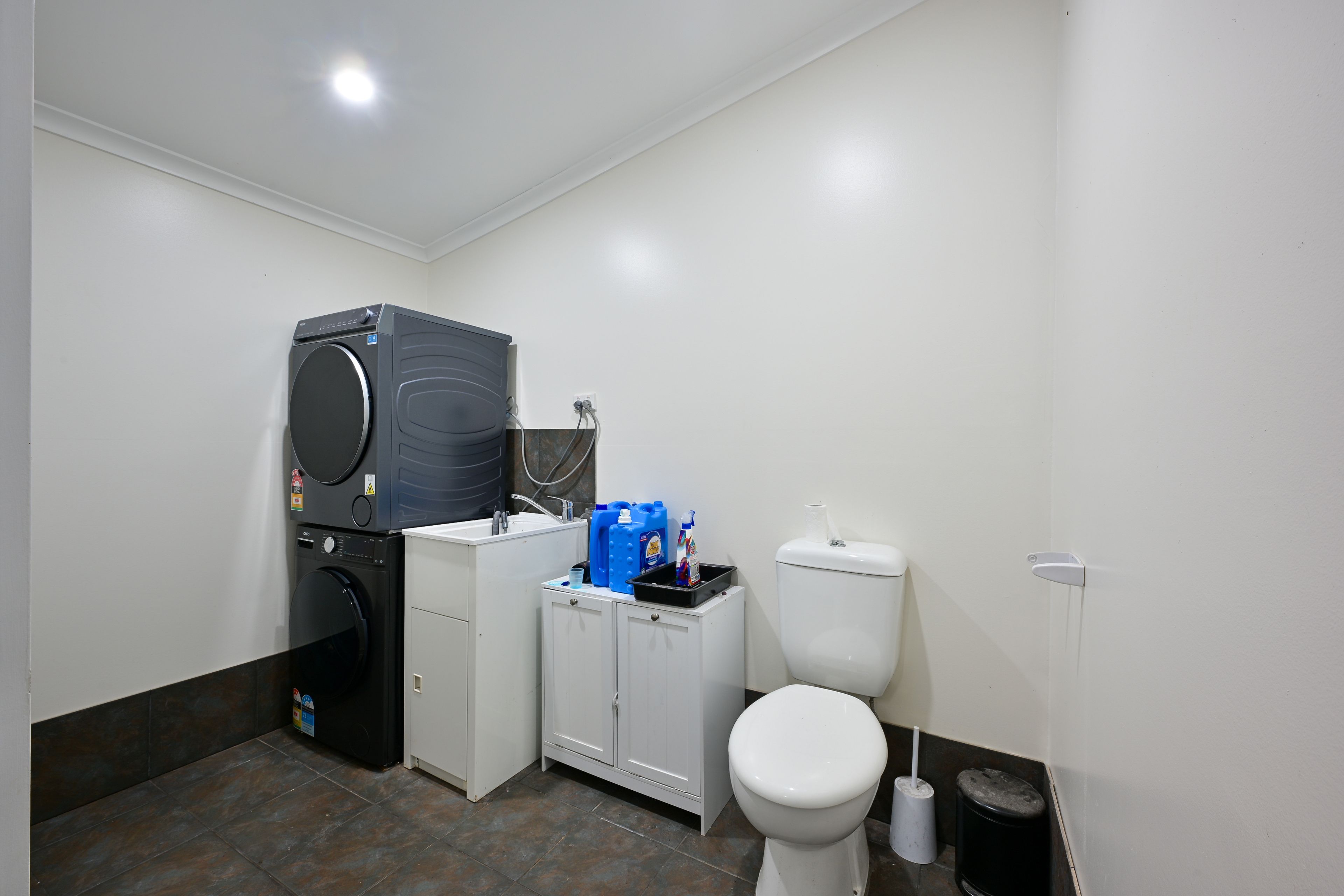 23 Noble Street — photo 14 of 14
