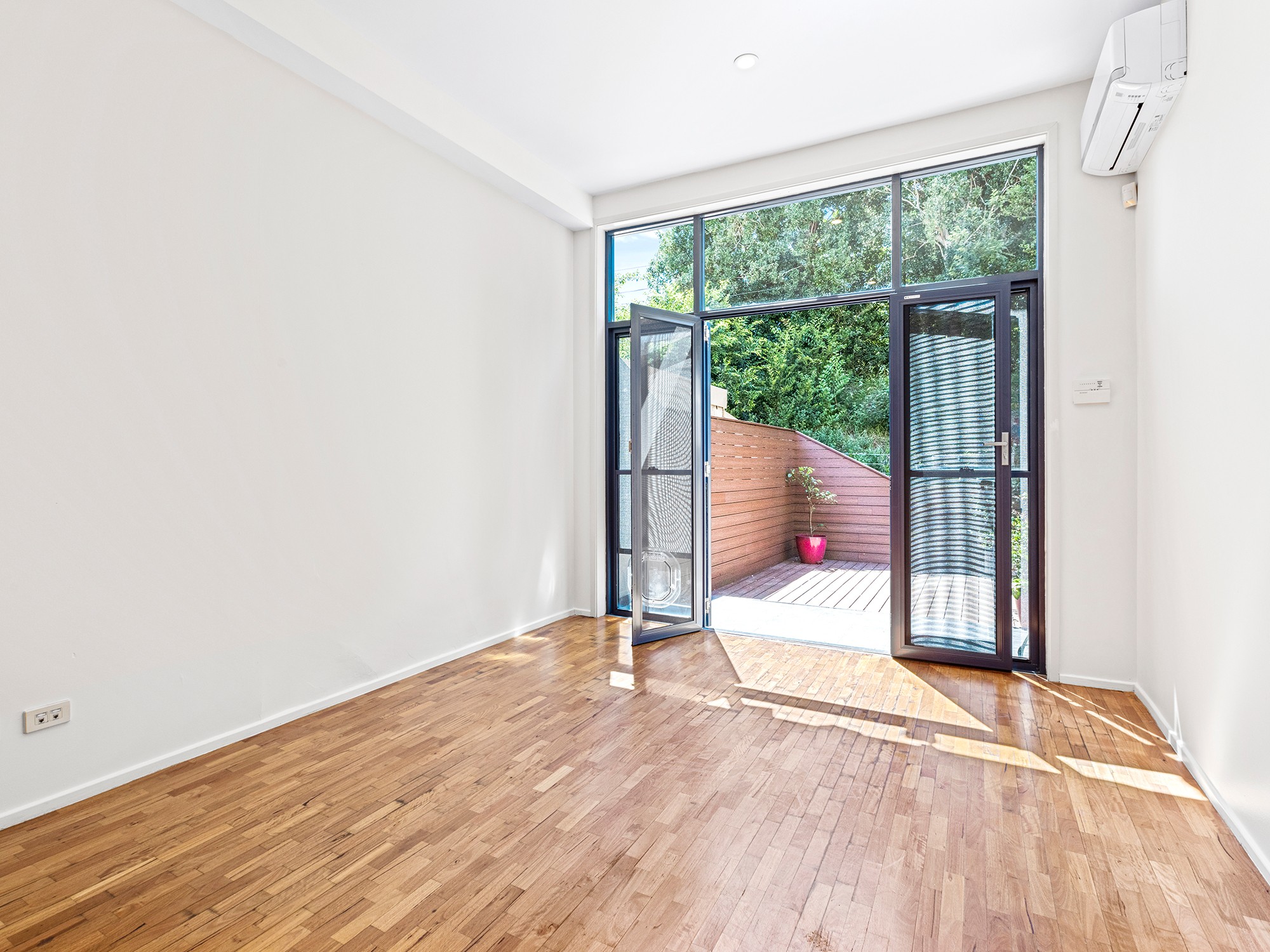 1/198 George Street, Erskineville, NSW 2043