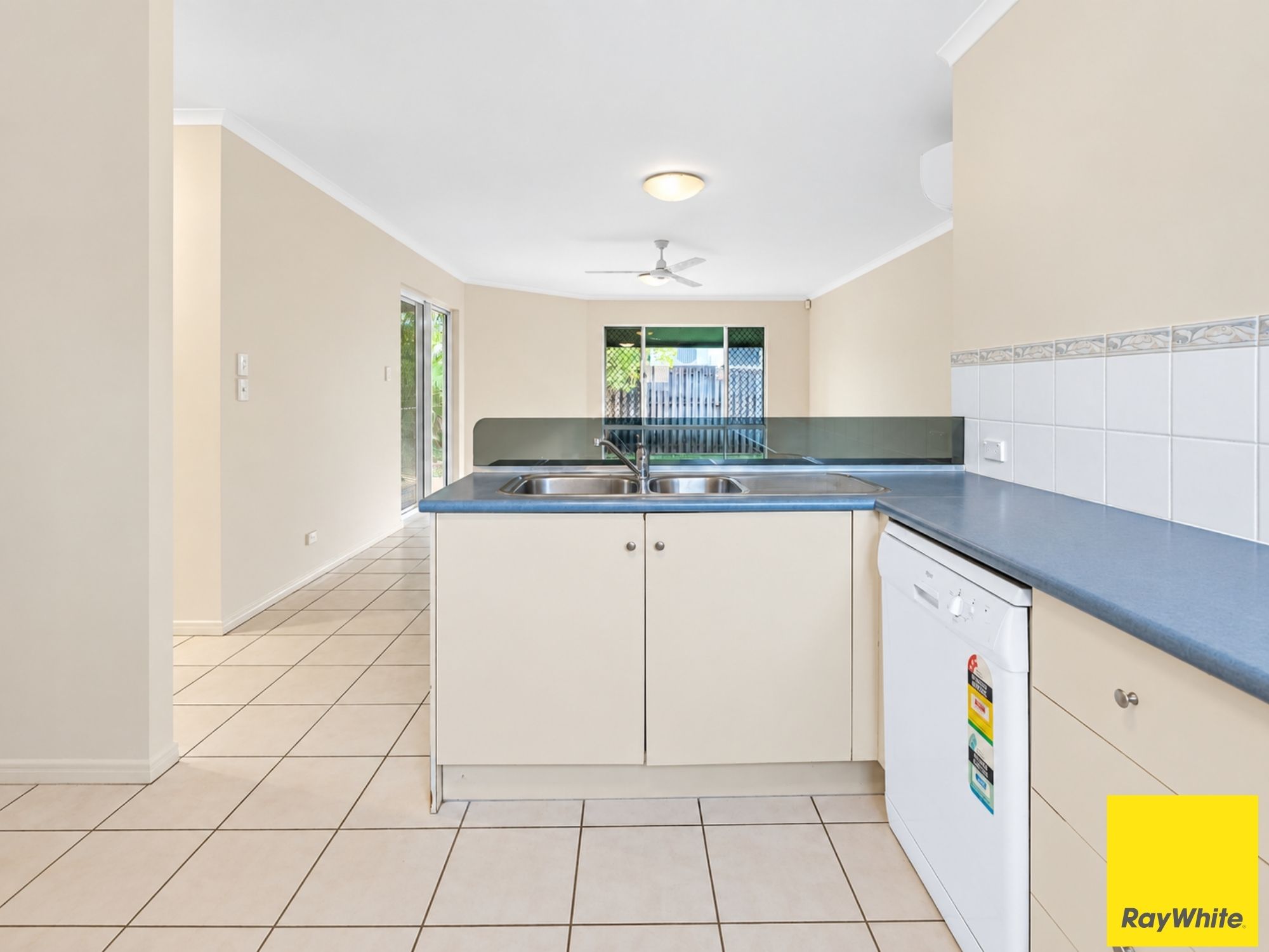 6 Archer Close — photo 8 of 29