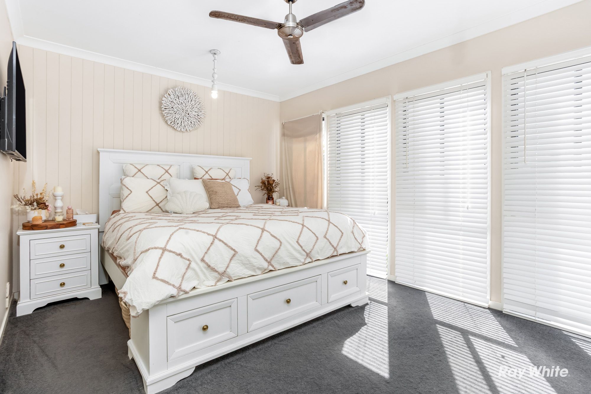 14 Norfolk Drive — photo 11 of 24