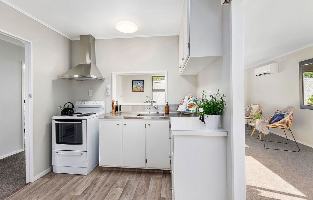 176A Queens Drive, Lyall Bay, Wellington City