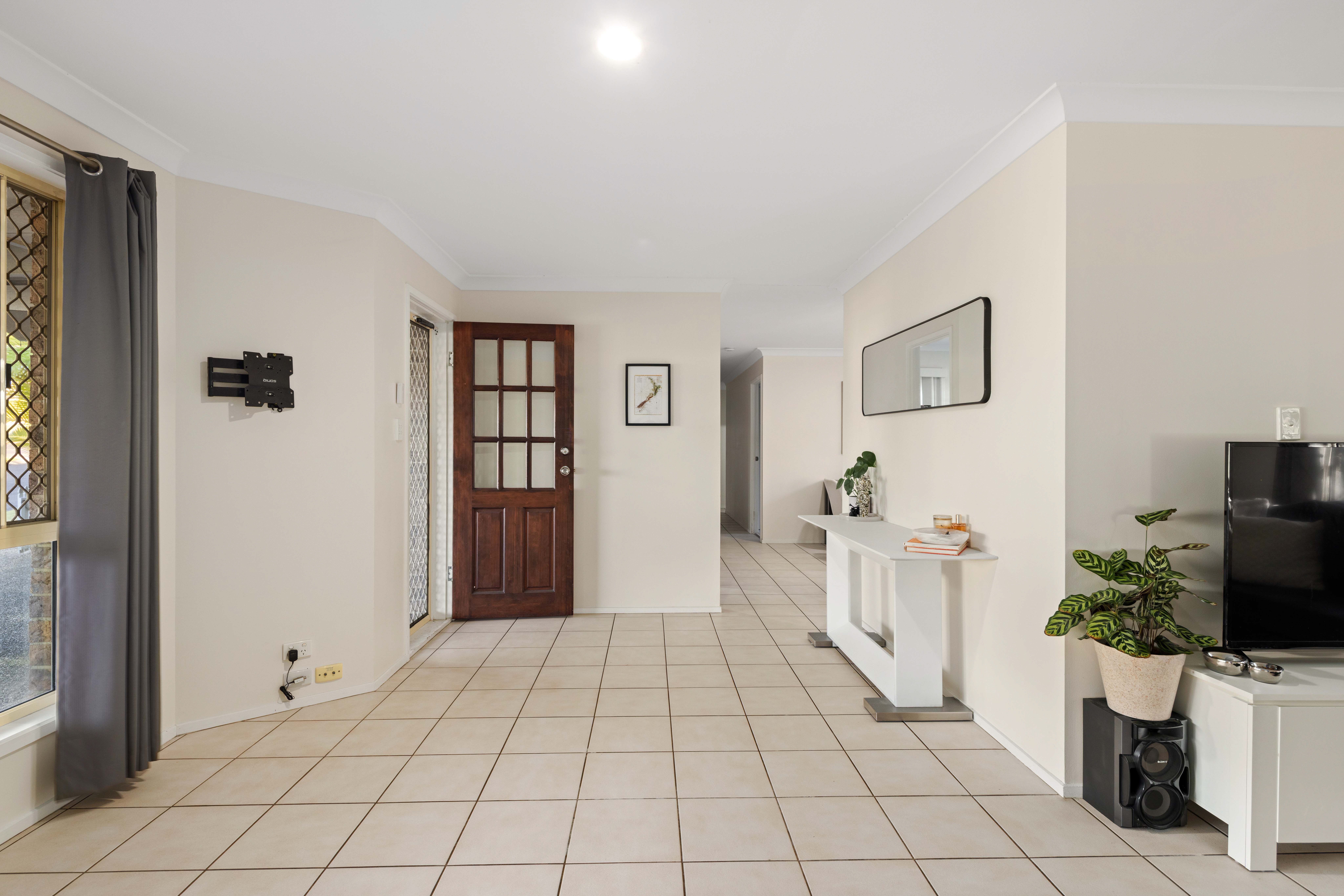 136 Mildura Drive — photo 7 of 30