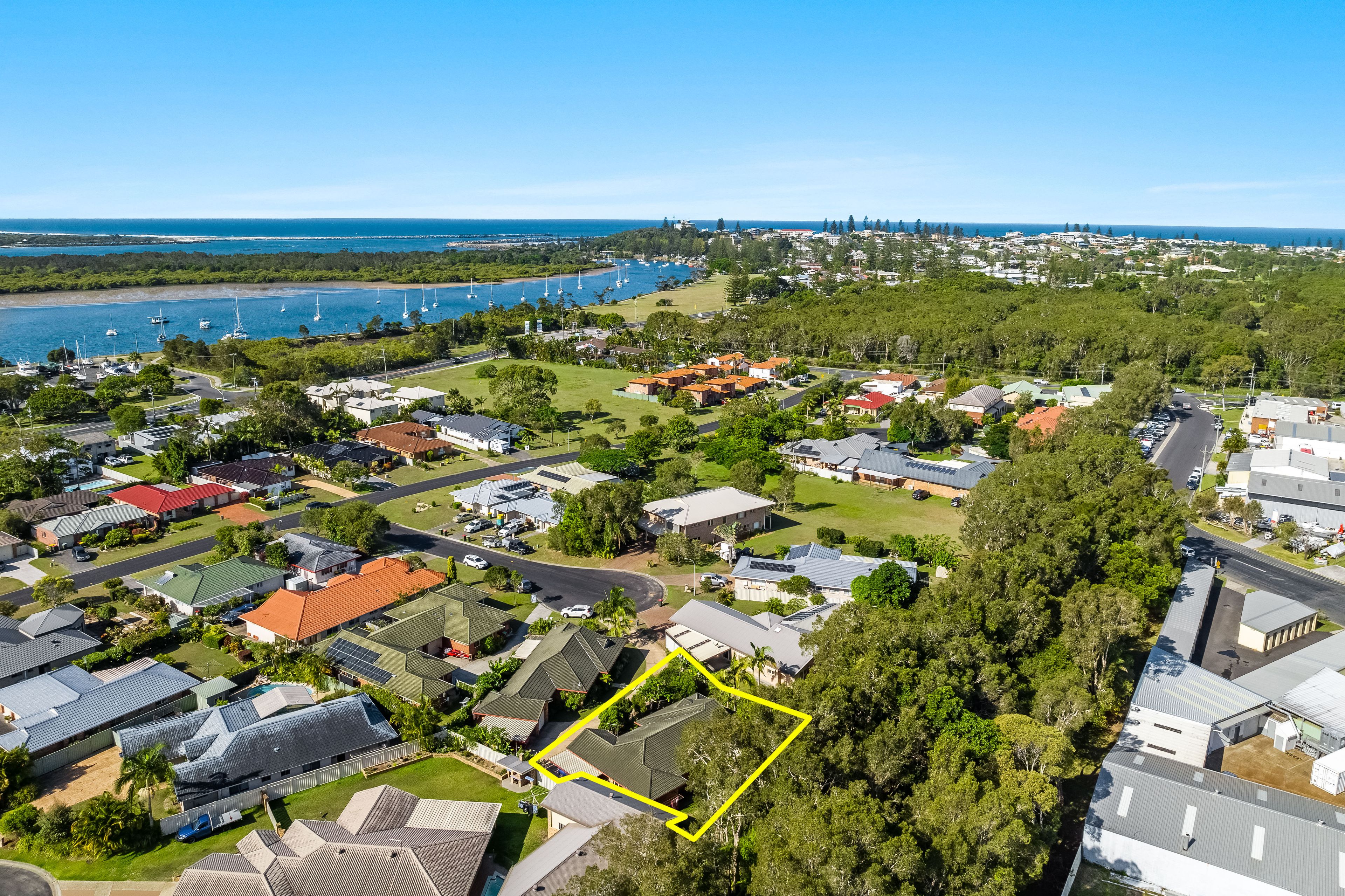 2/8 Daring Close, Yamba, NSW 2464 Sold DuplexSemidetached Ray