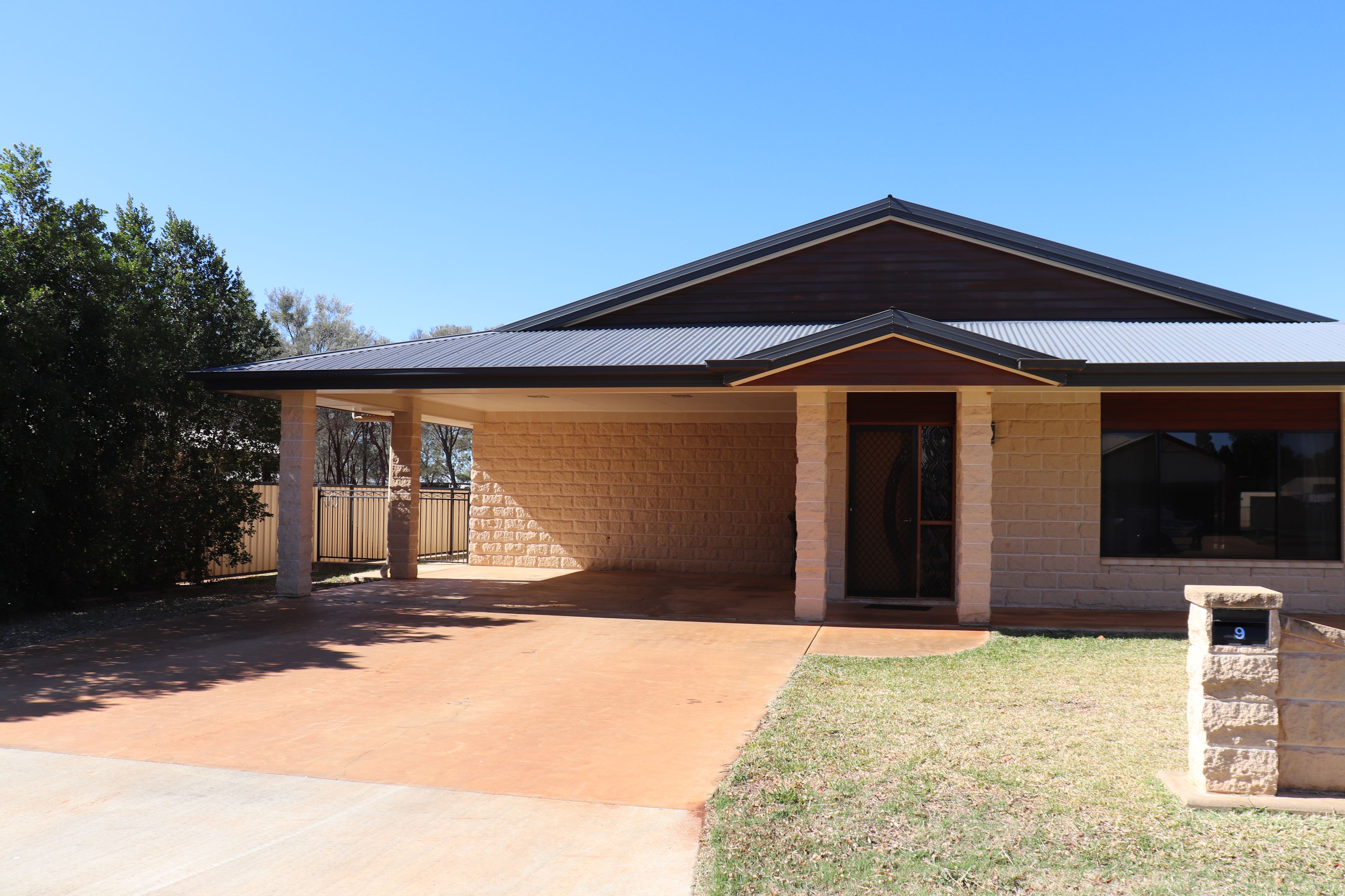 9 High Street, Charleville QLD 4470