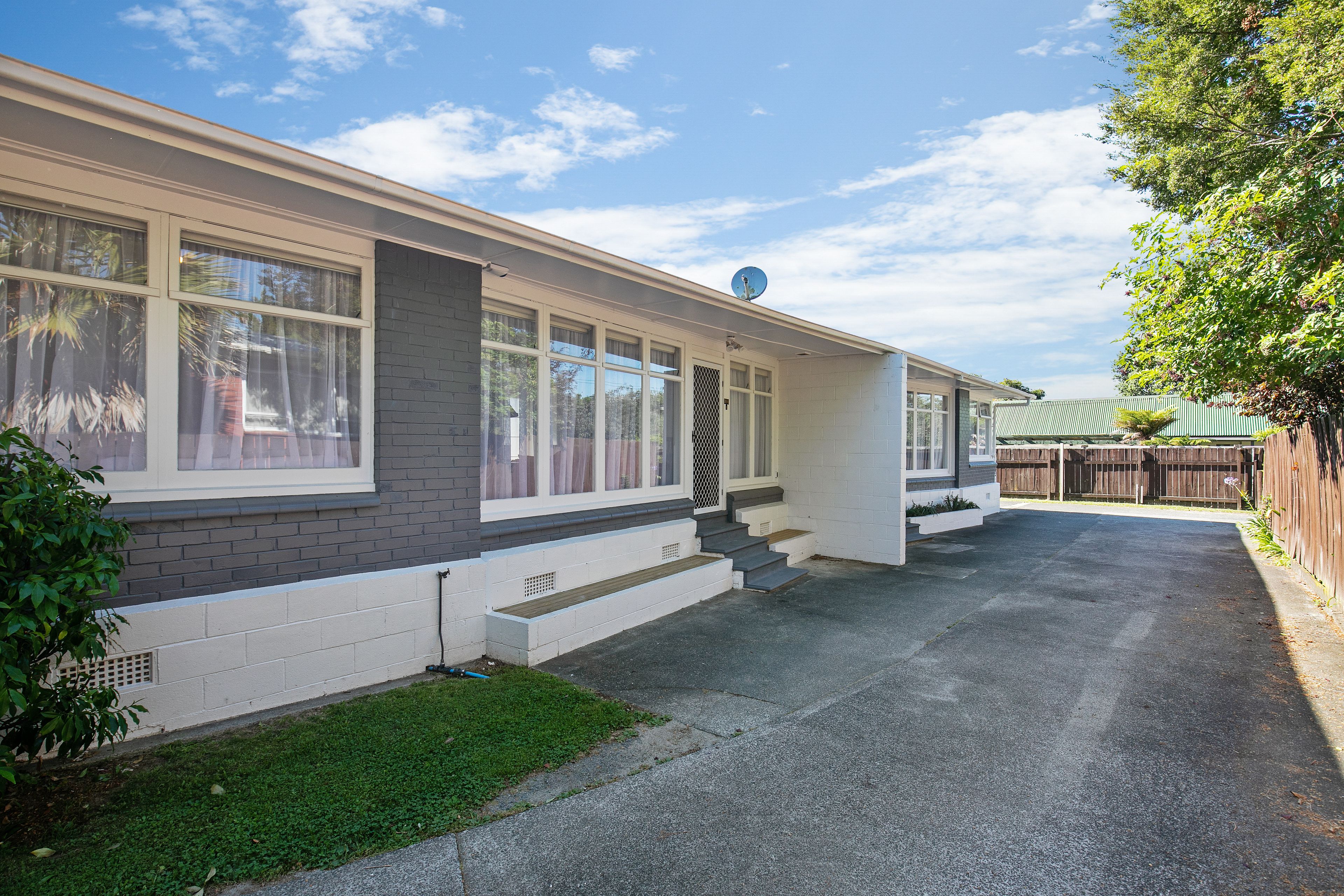 1 & 2/366 Great South Road, Opaheke, Papakura