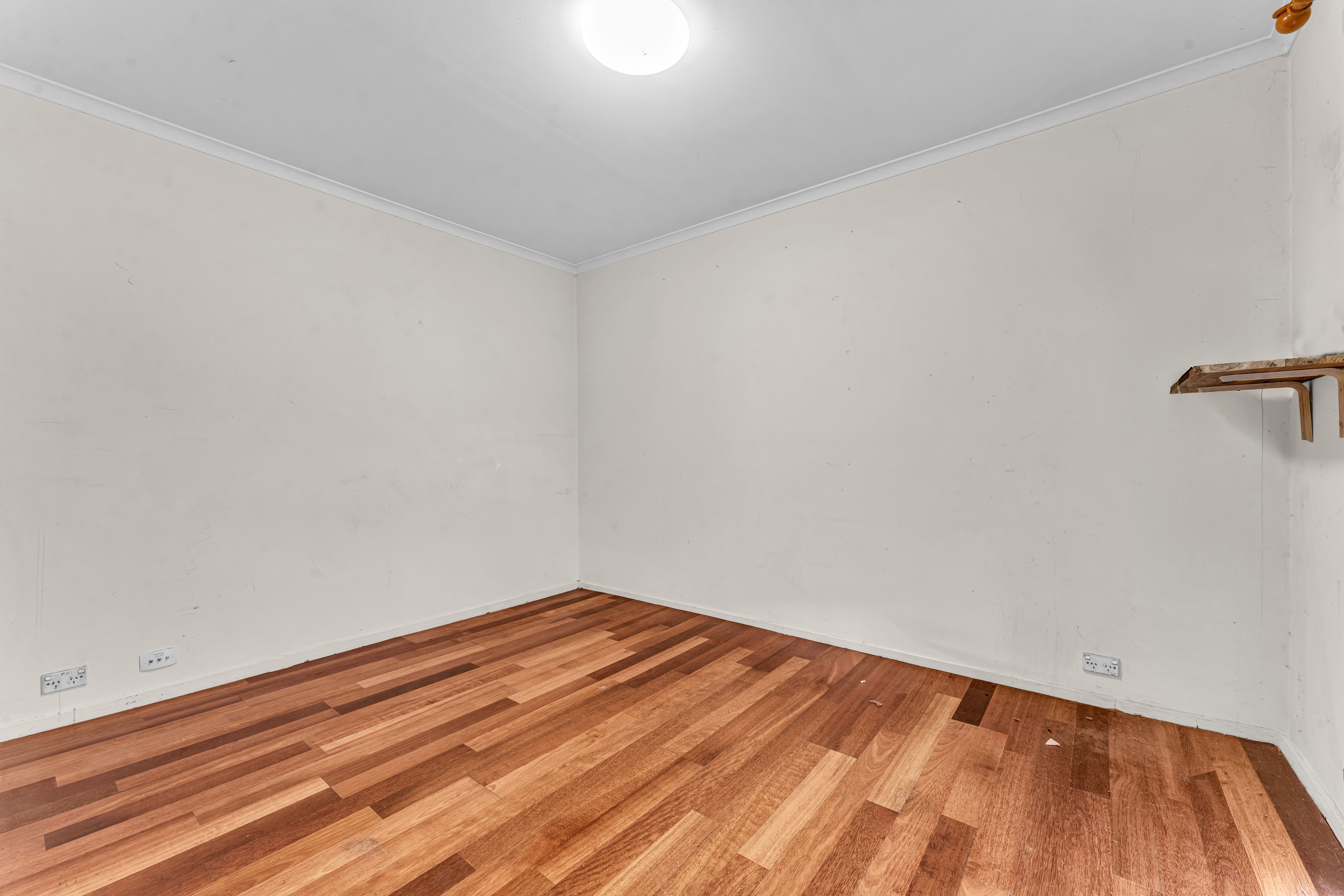 4 Moorhen Crescent — photo 8 of 17
