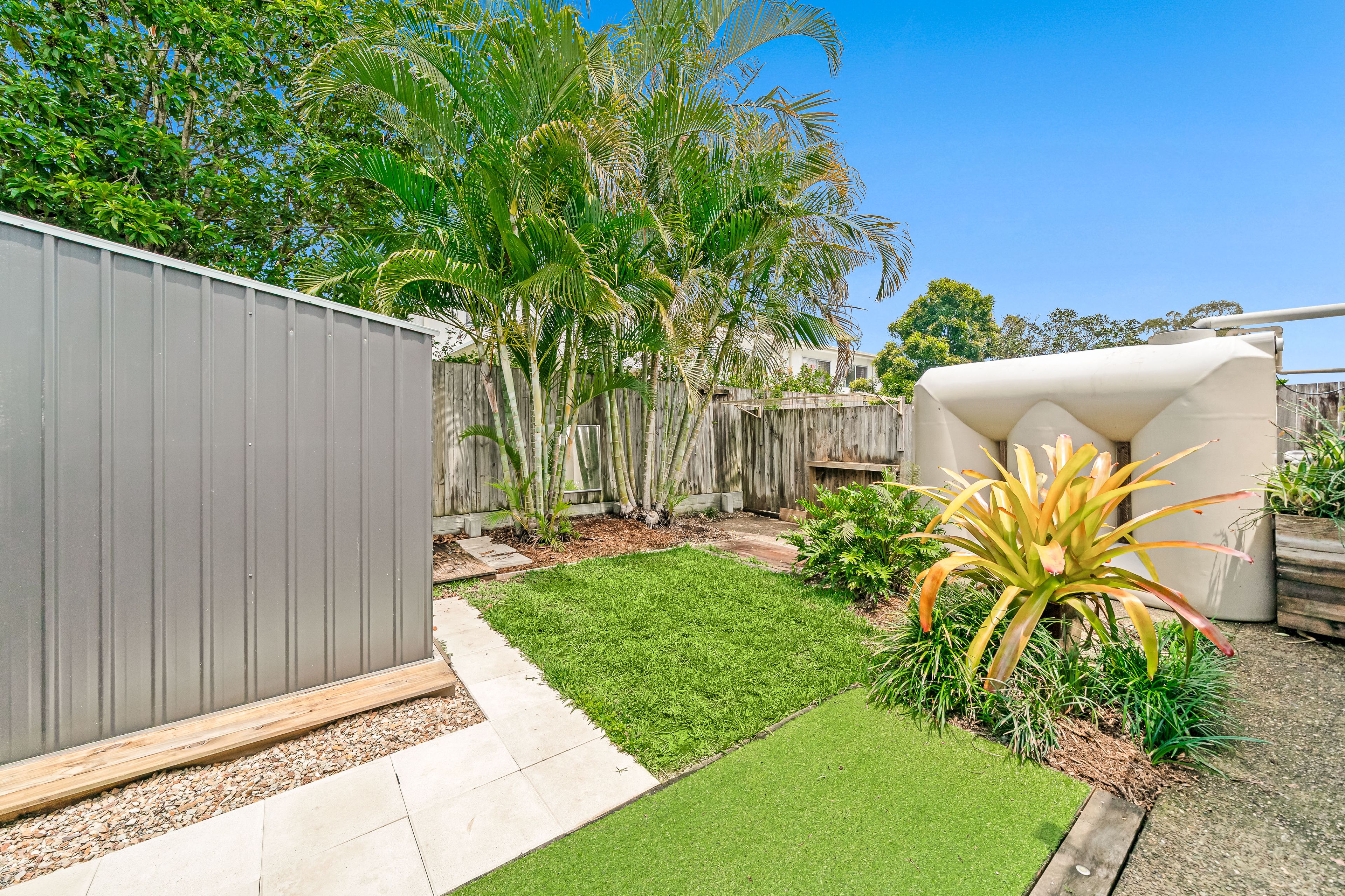 67/2 Diamantina Street — photo 15 of 30