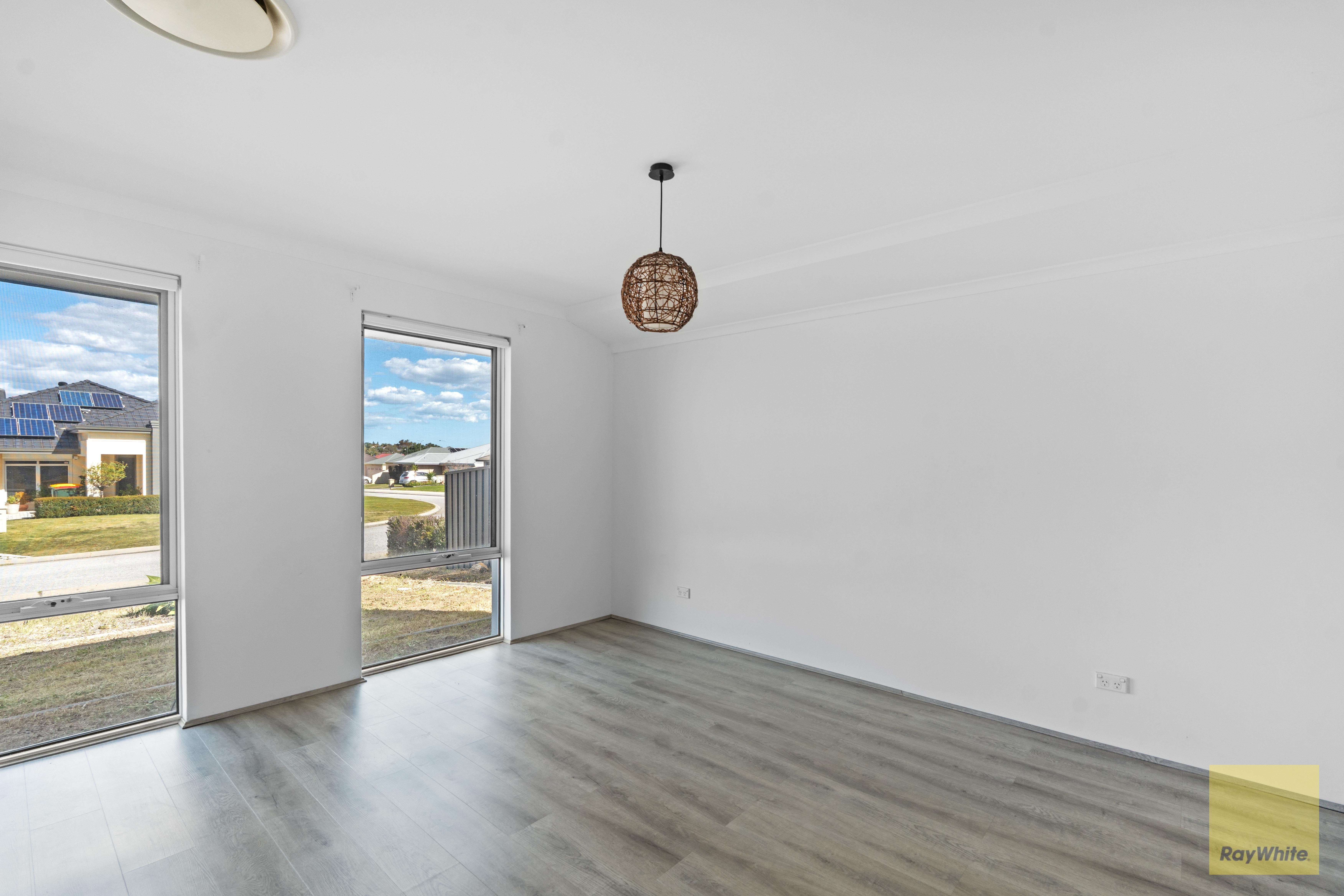 19 Hookstone Drive — photo 11 of 25