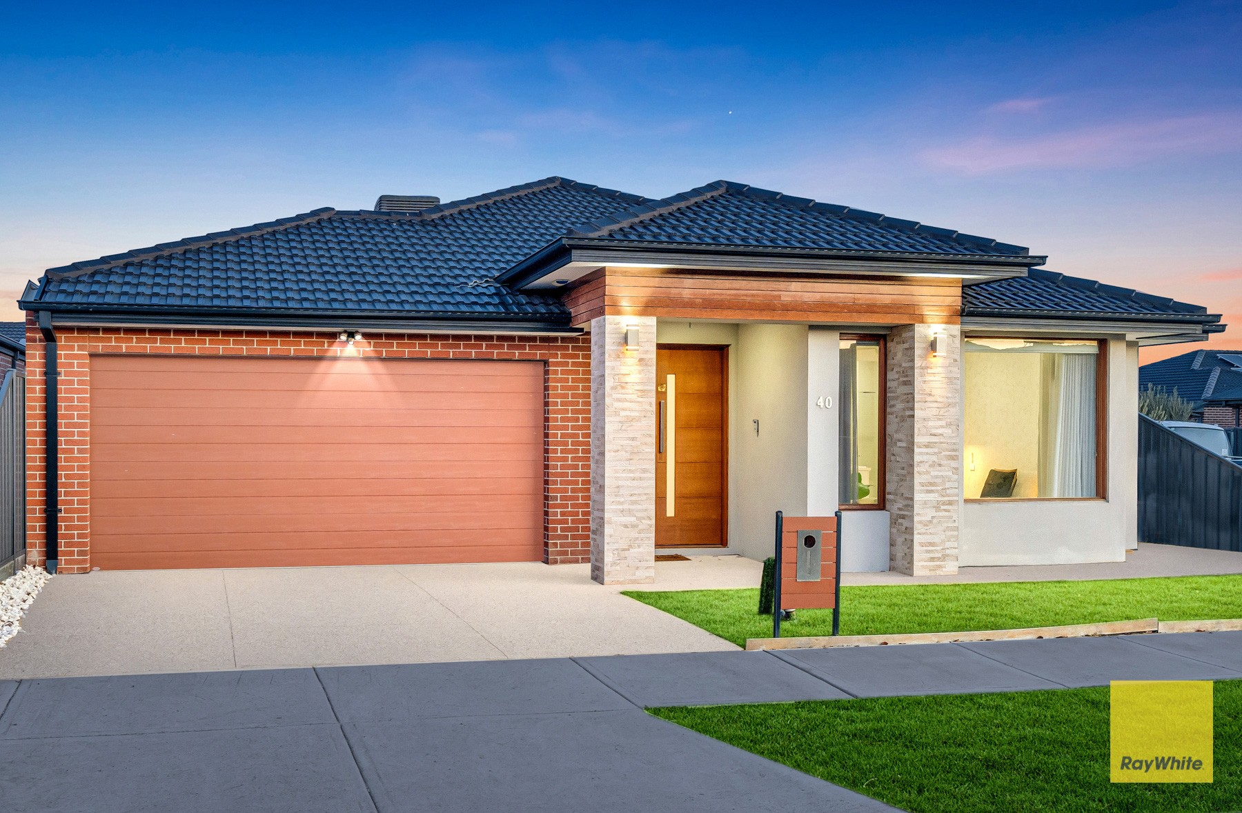 40 Legrange Crescent, FRASER RISE, VIC 3336