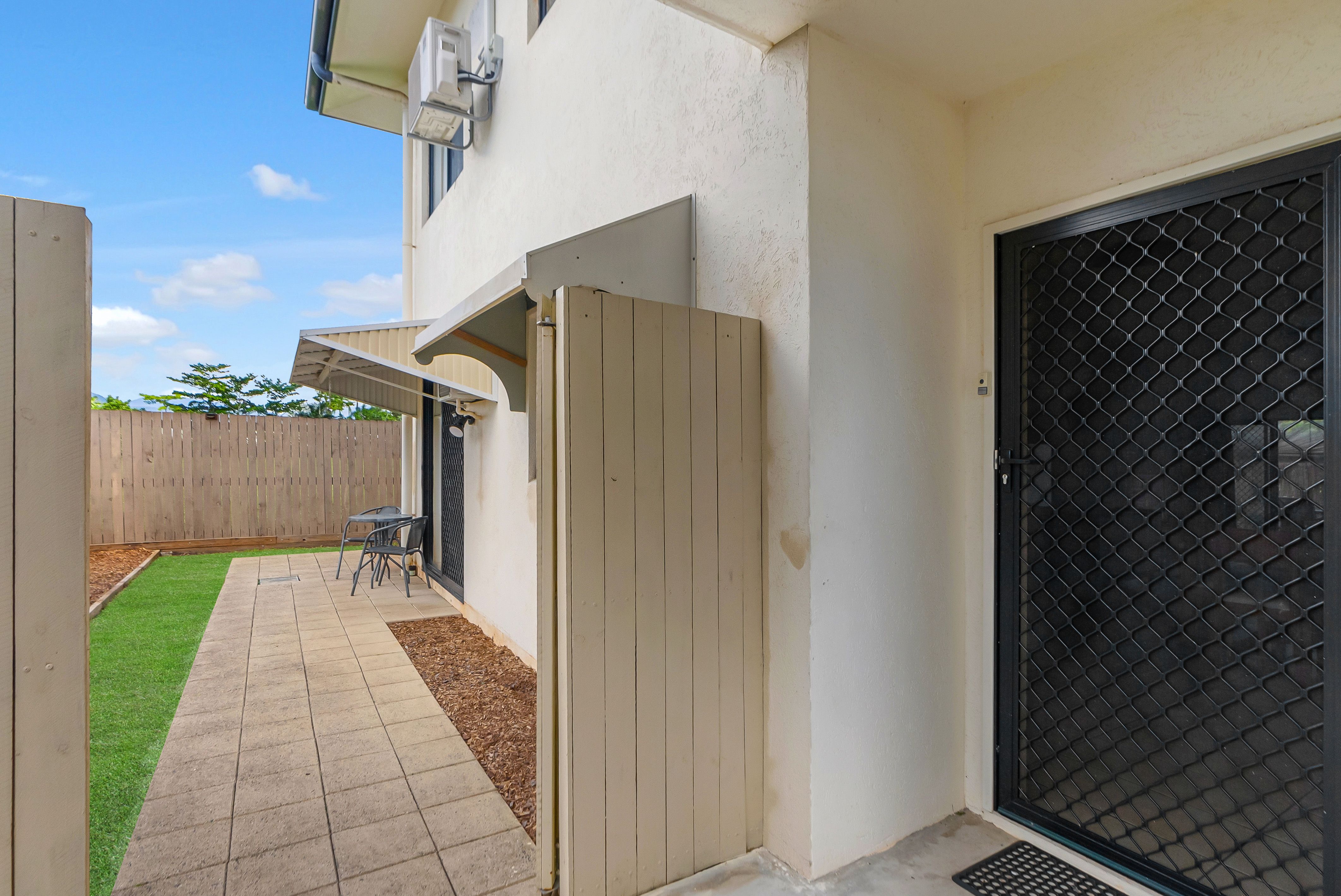 4/6 Short Street, Redlynch, QLD 4870