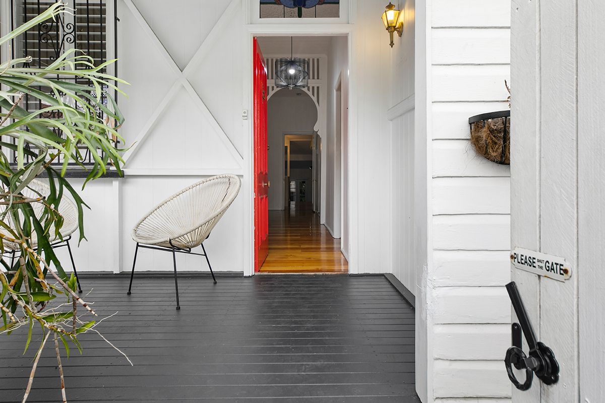 11 Earl Street, Greenslopes, QLD 4120