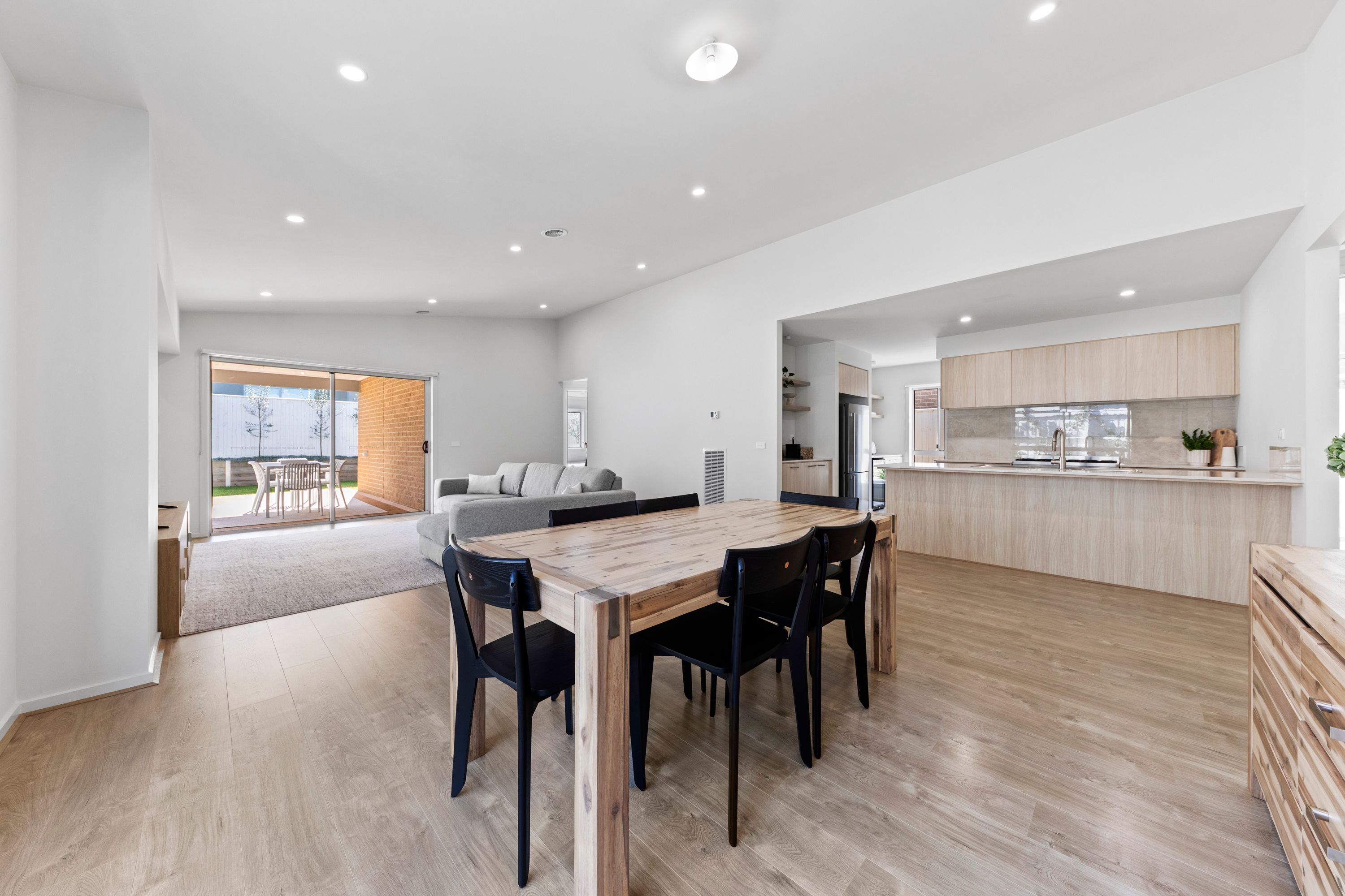 6 Atherton Avenue — photo 6 of 28