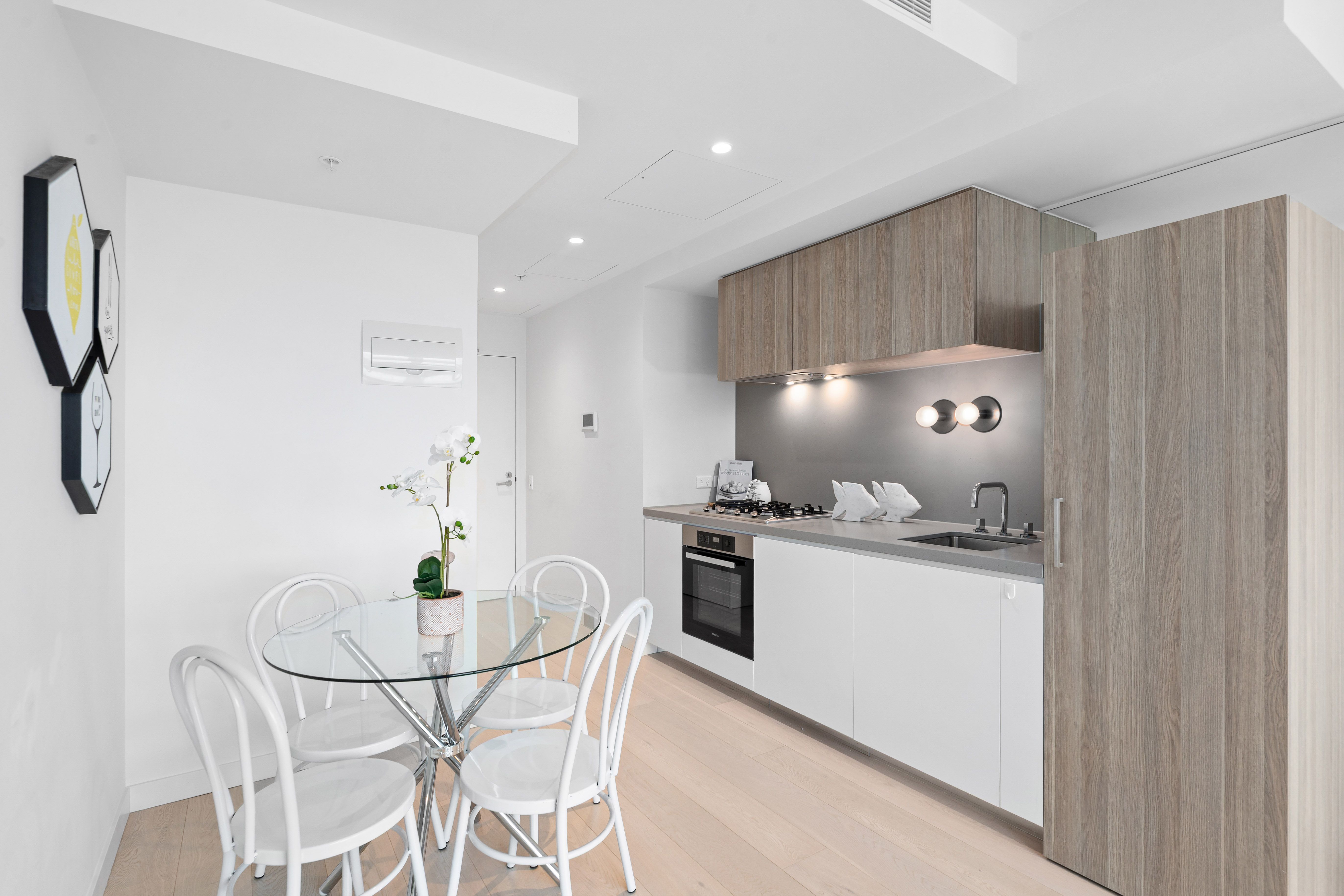 2105/157 A'Beckett Street, Melbourne, VIC 3000