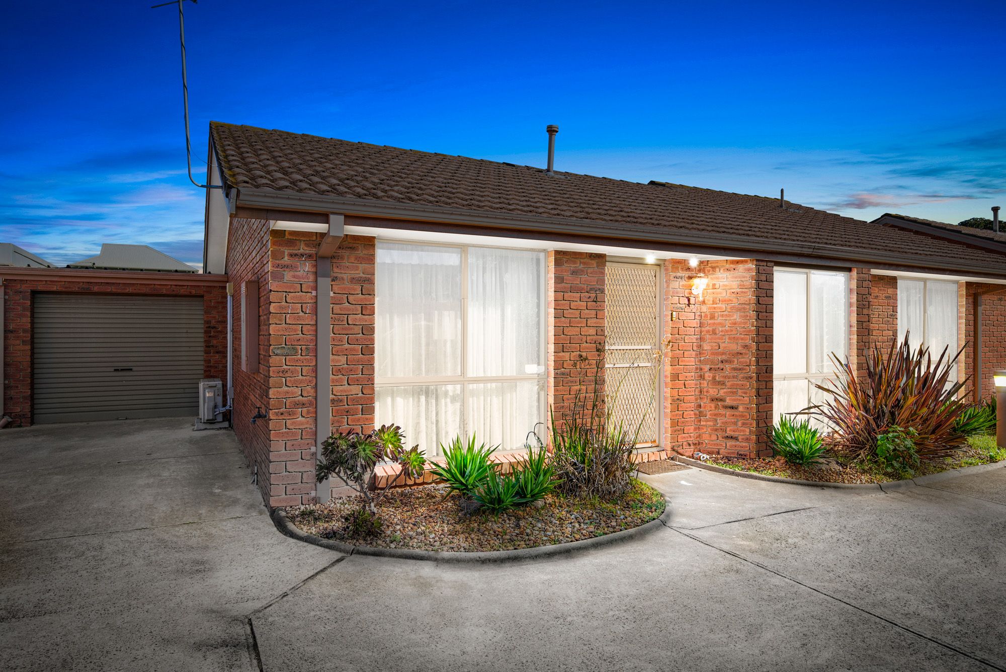 13 Deutgam Street, Werribee VIC 3030