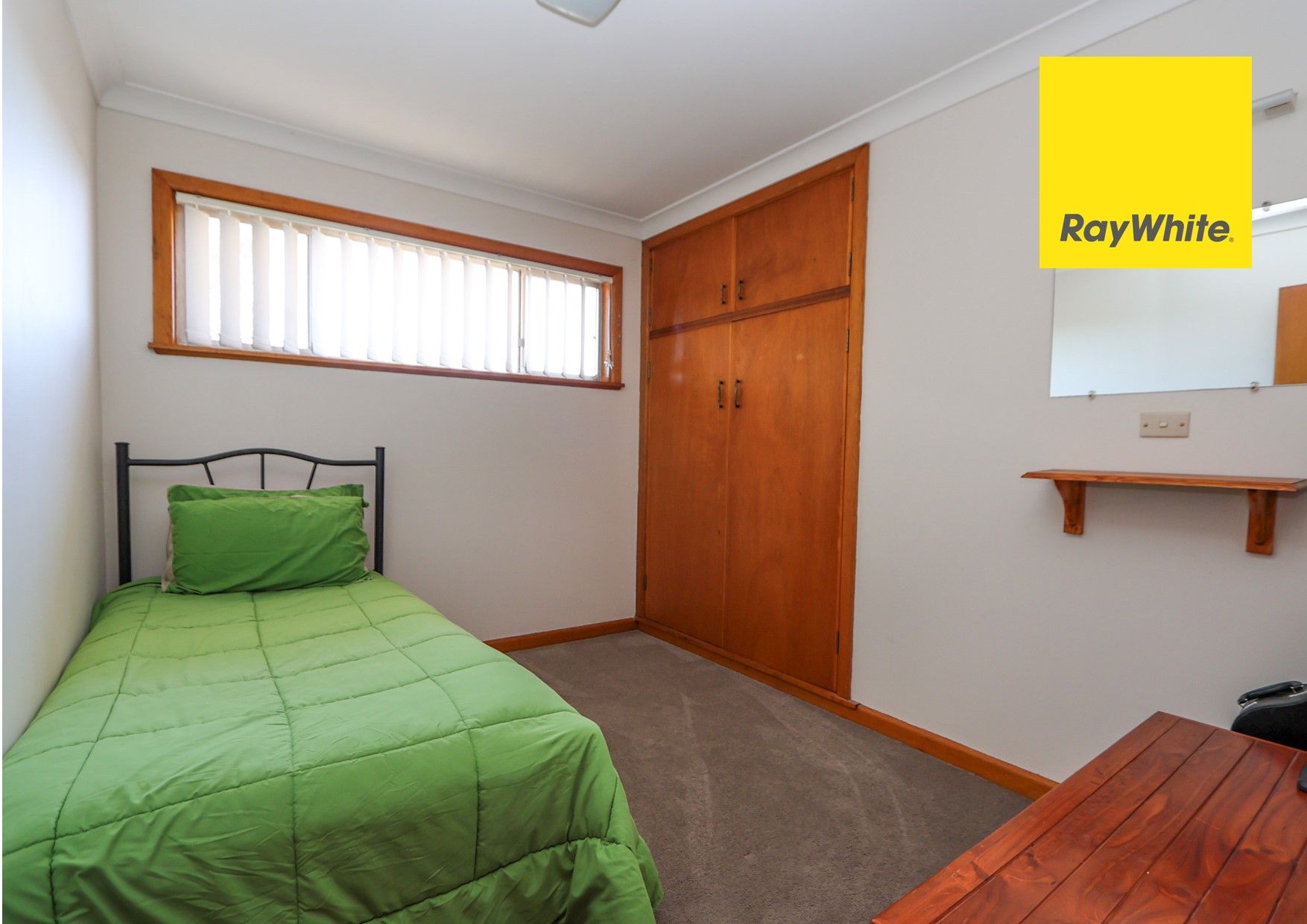 32 Gilchrist Street — photo 9 of 17