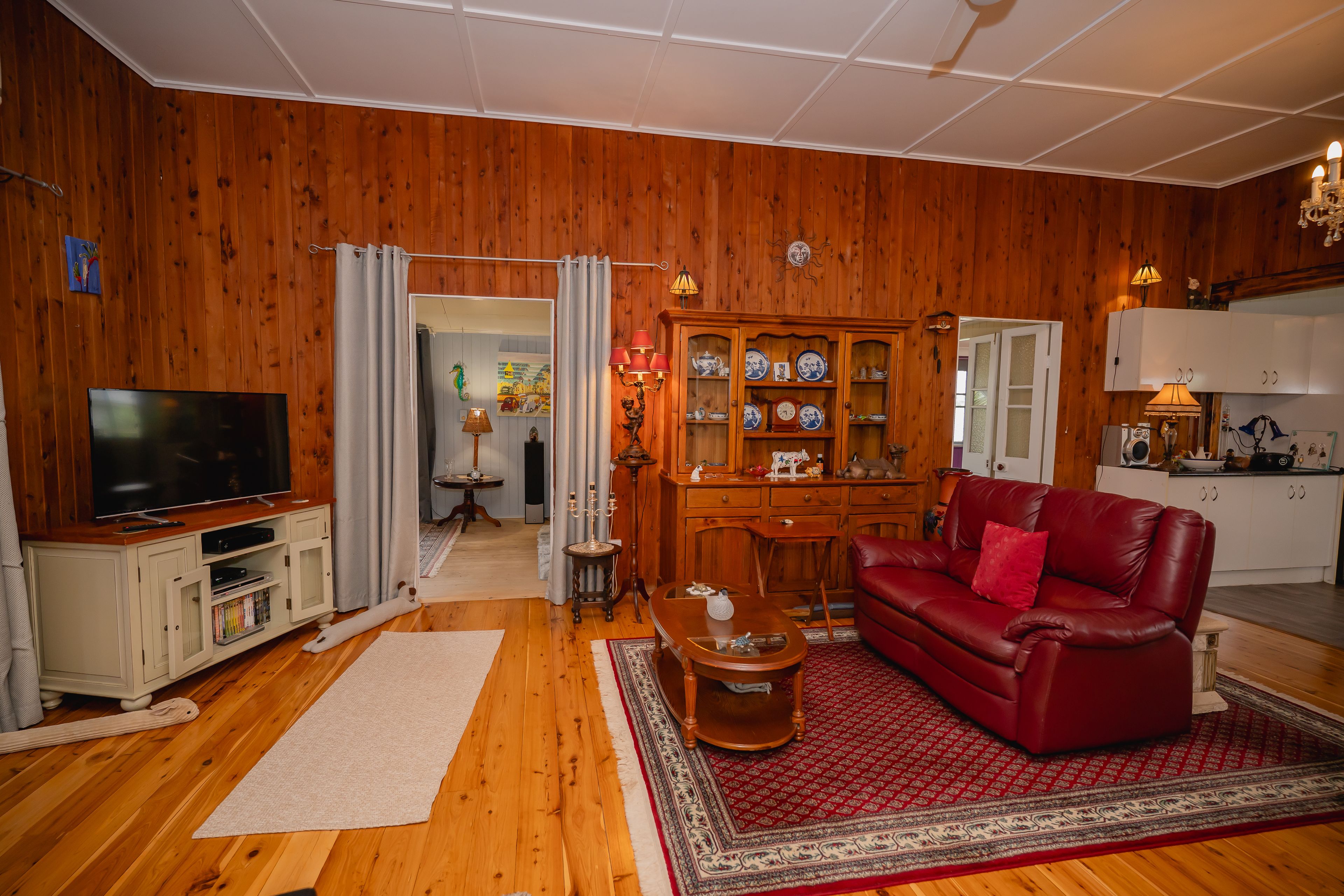 37 Russell Street — photo 6 of 29