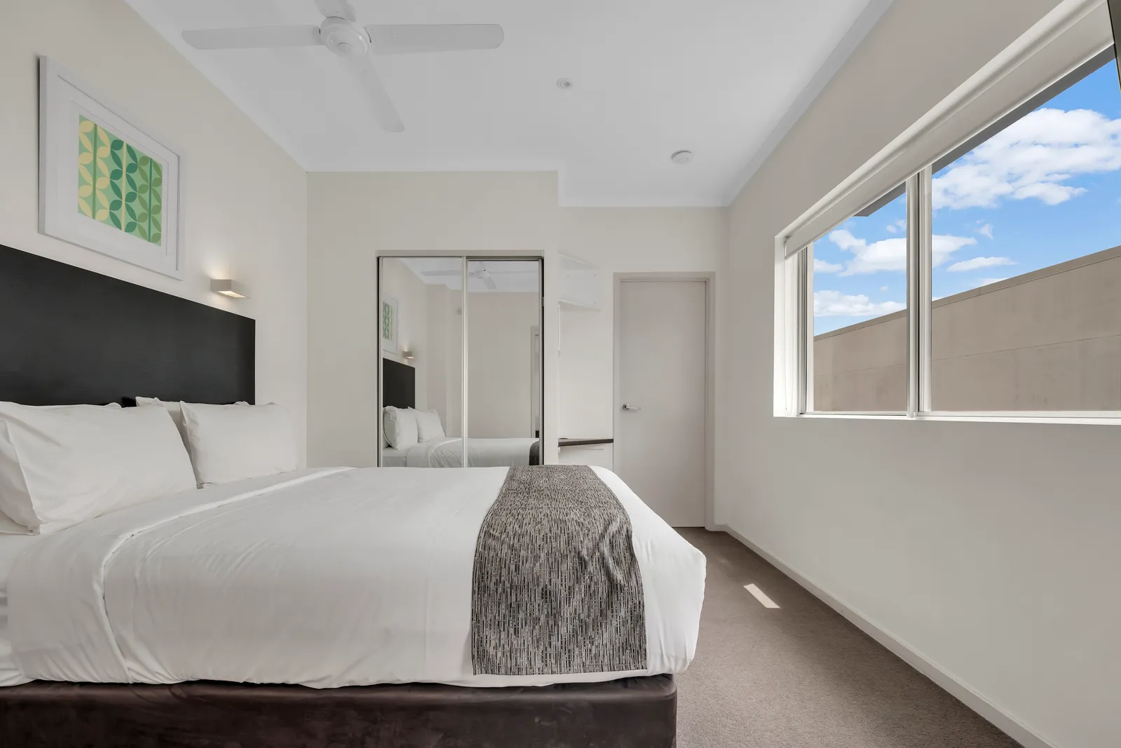 1004/16 Merivale Street, South Brisbane