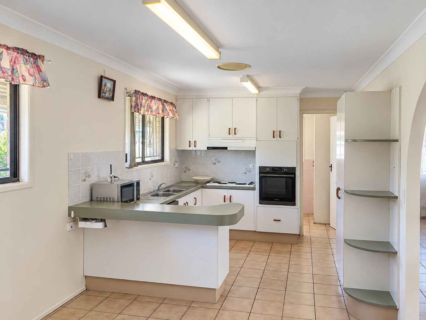 1/21 Woodsiana Street — photo 3 of 11