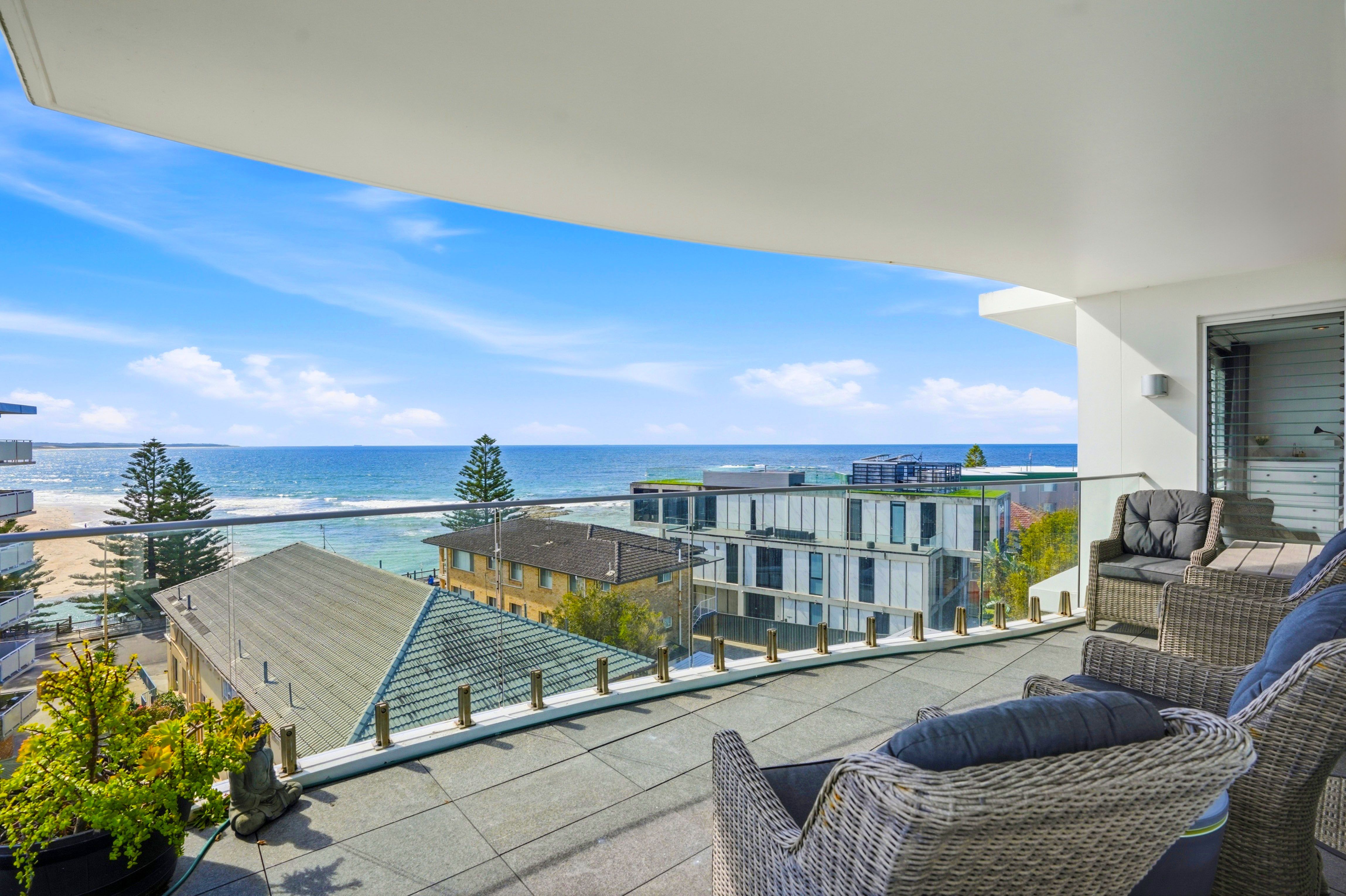 18/50-54 Ocean Parade — photo from Ray White Bateau Bay | Killarney Vale
