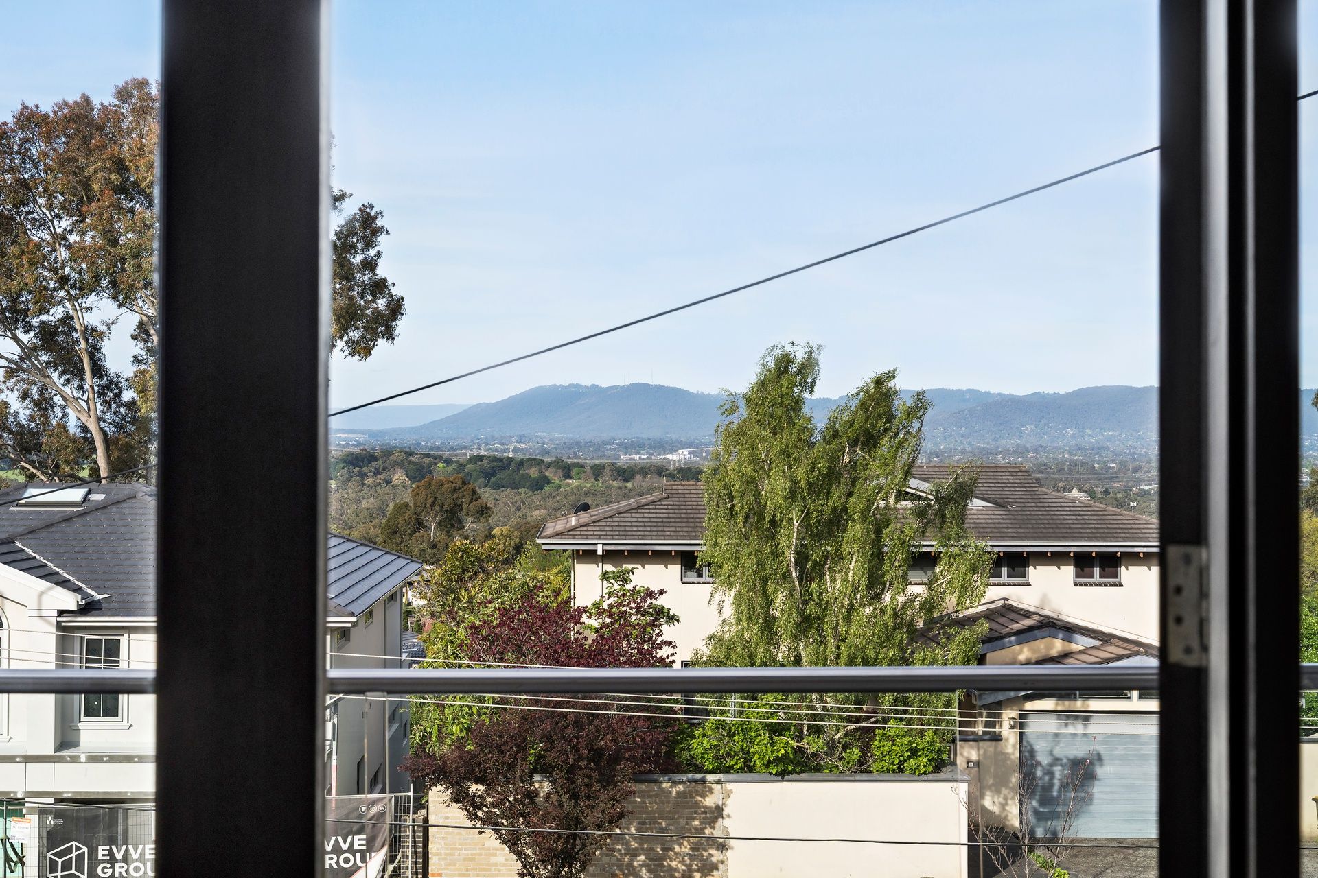 29 Rhodes Drive — photo 3 of 15