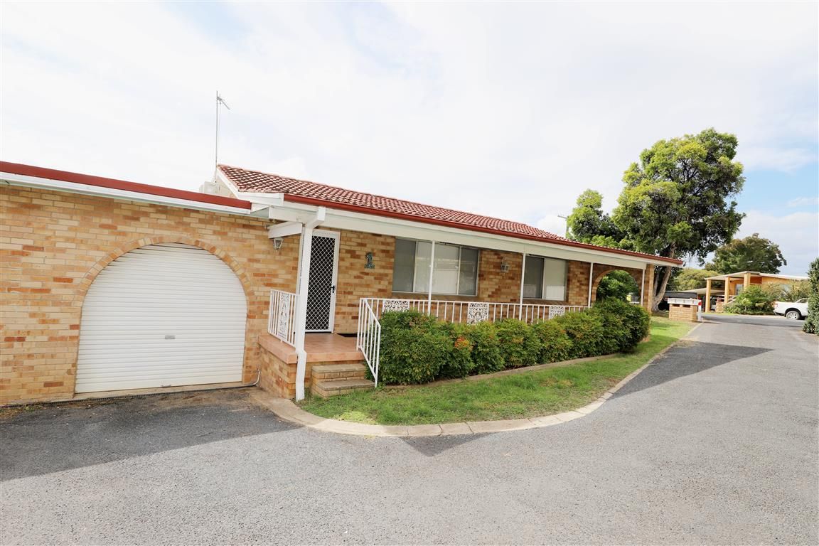 9 Kaleema Crescent, Tumut NSW 2720