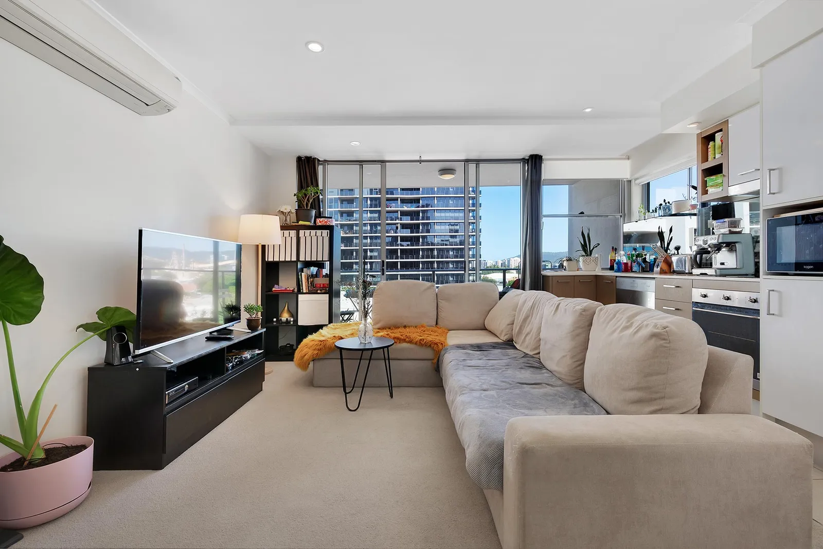 707/16 Merivale Street, South Brisbane
