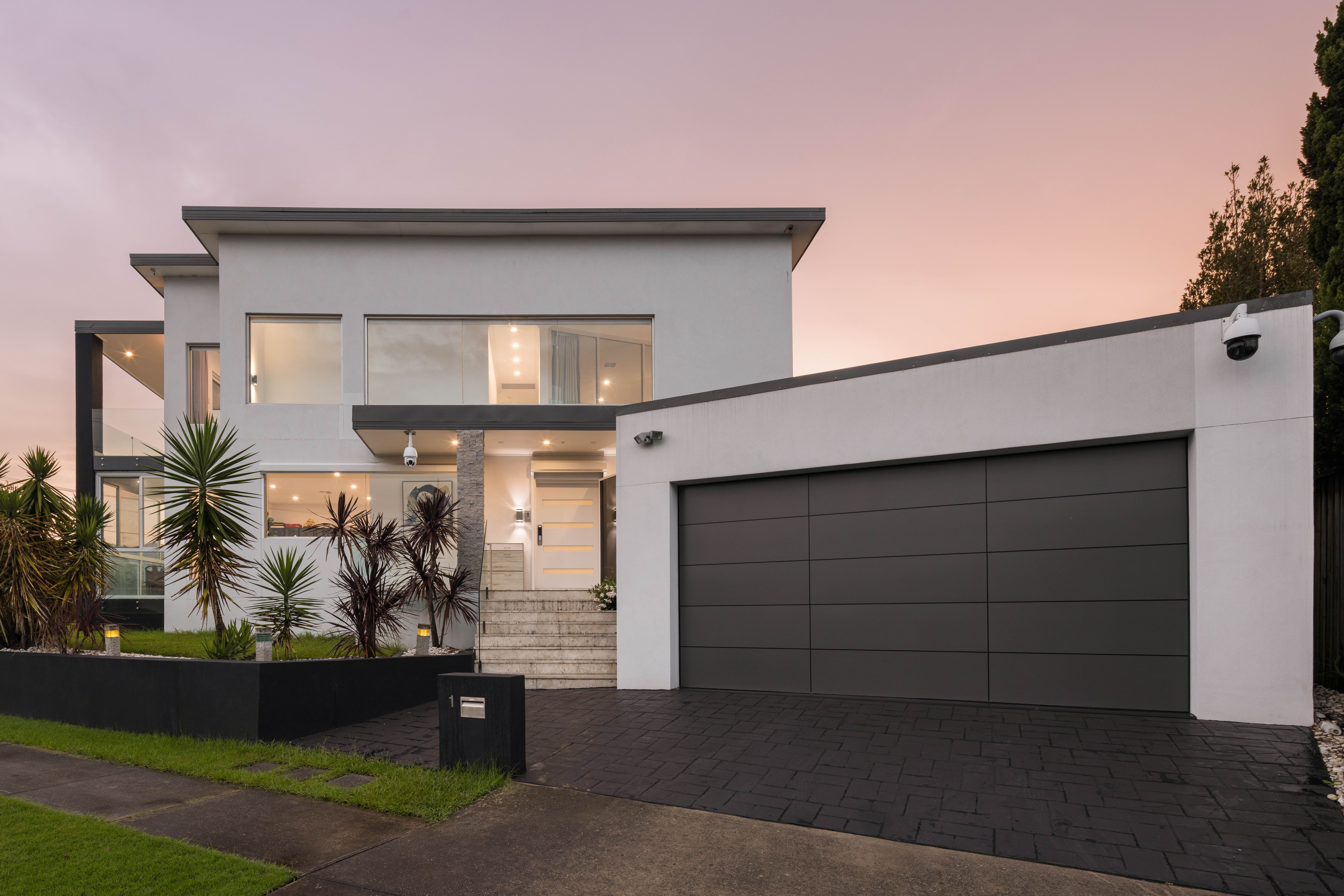 1 Pan Crescent, Greystanes NSW 2145