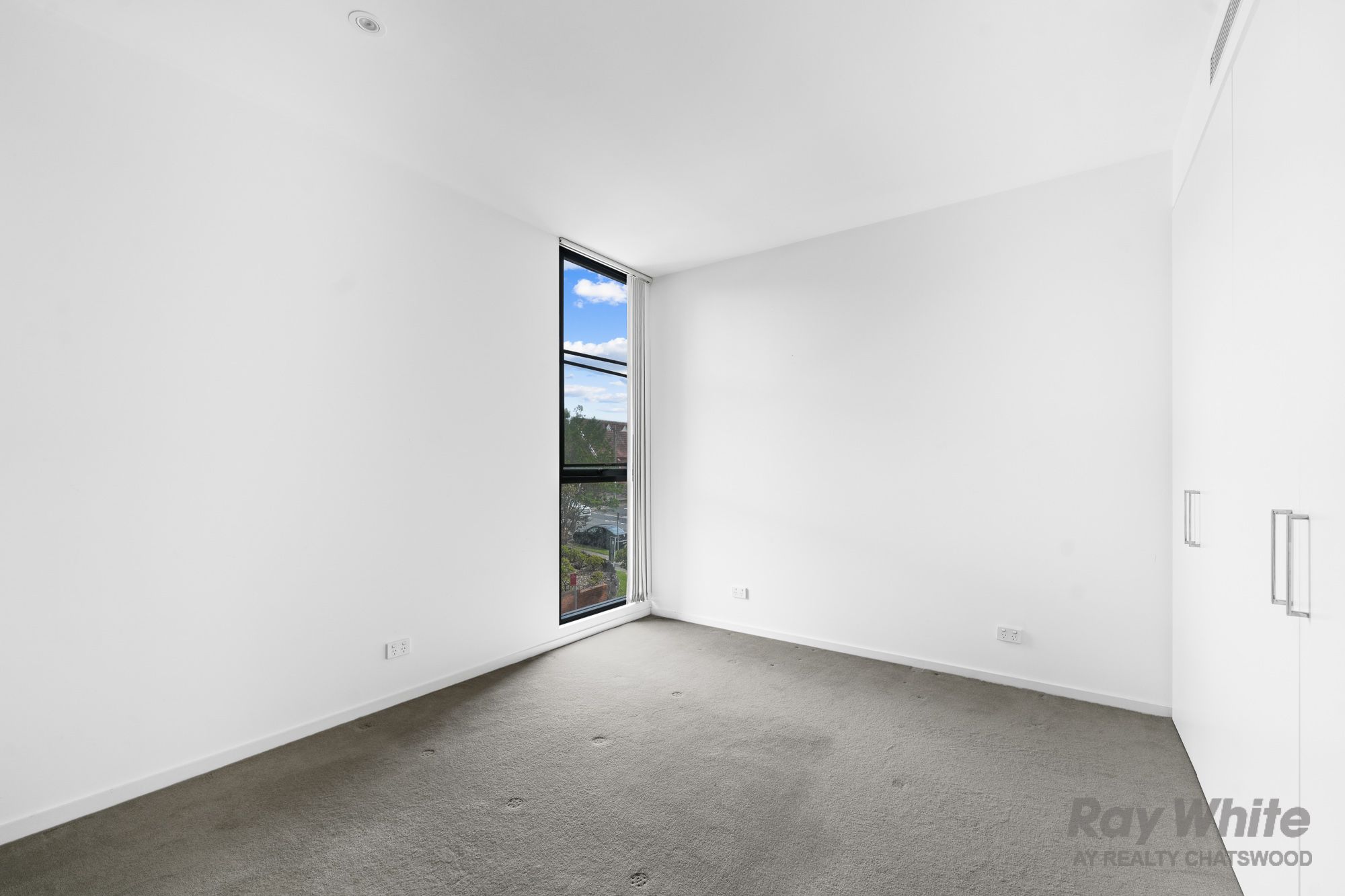 217/30 Anderson Street — photo 5 of 7