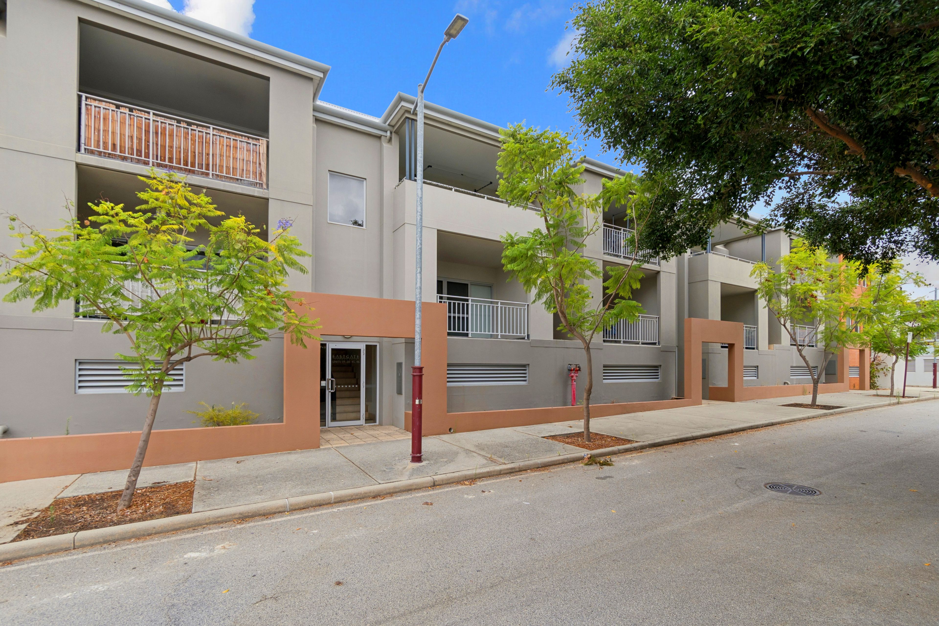 21/76 Newcastle Street, Perth, WA 6000