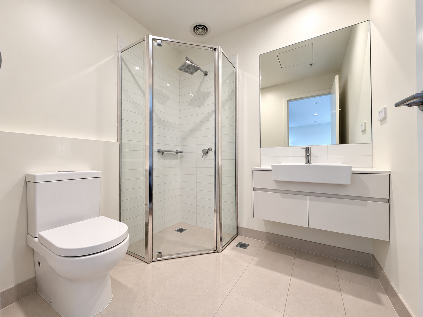 708a/6 Clinch Avenue — photo 6 of 10