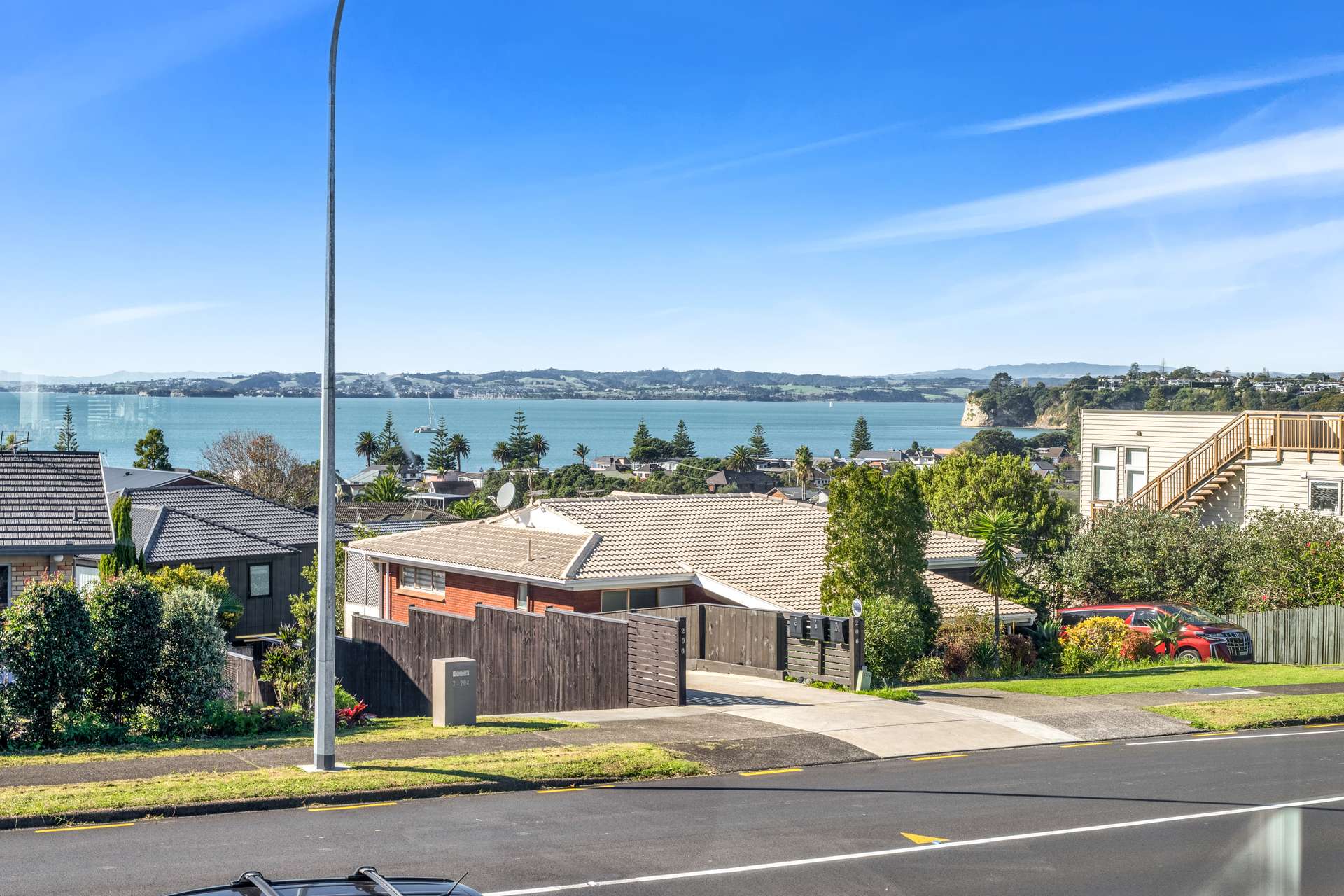 147A Clovelly Road photo 0