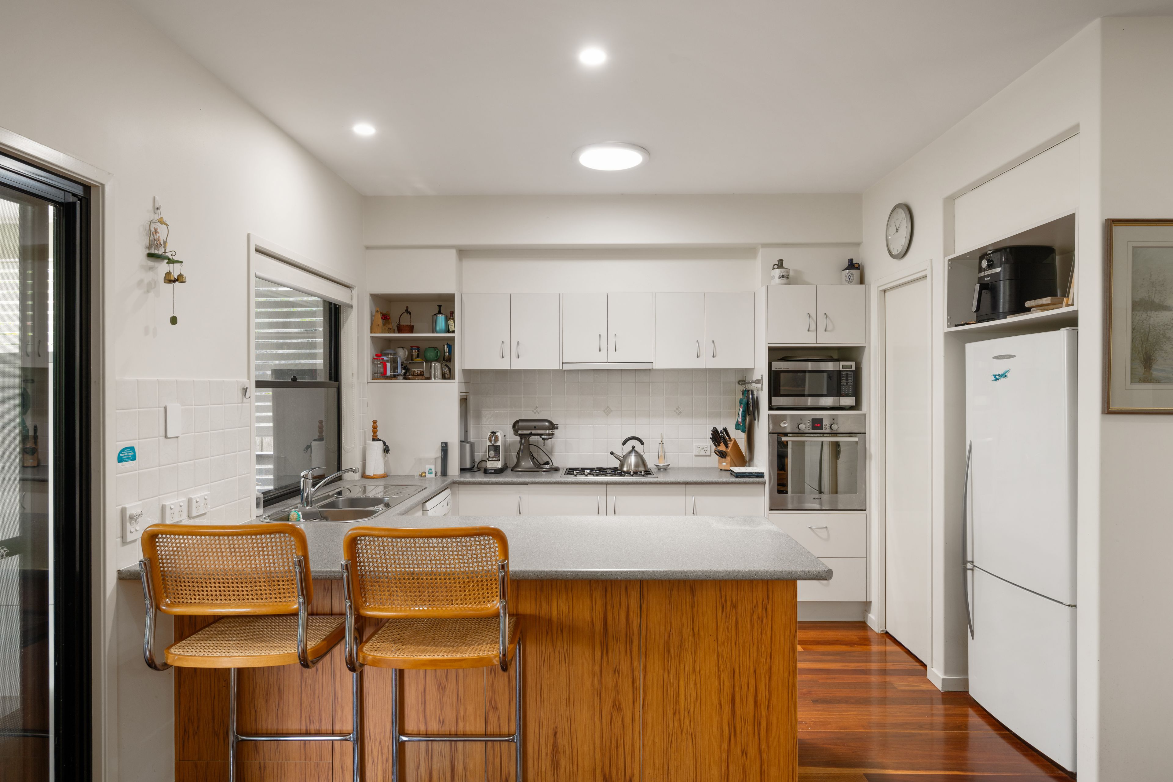 42 Addison Street — photo 4 of 22