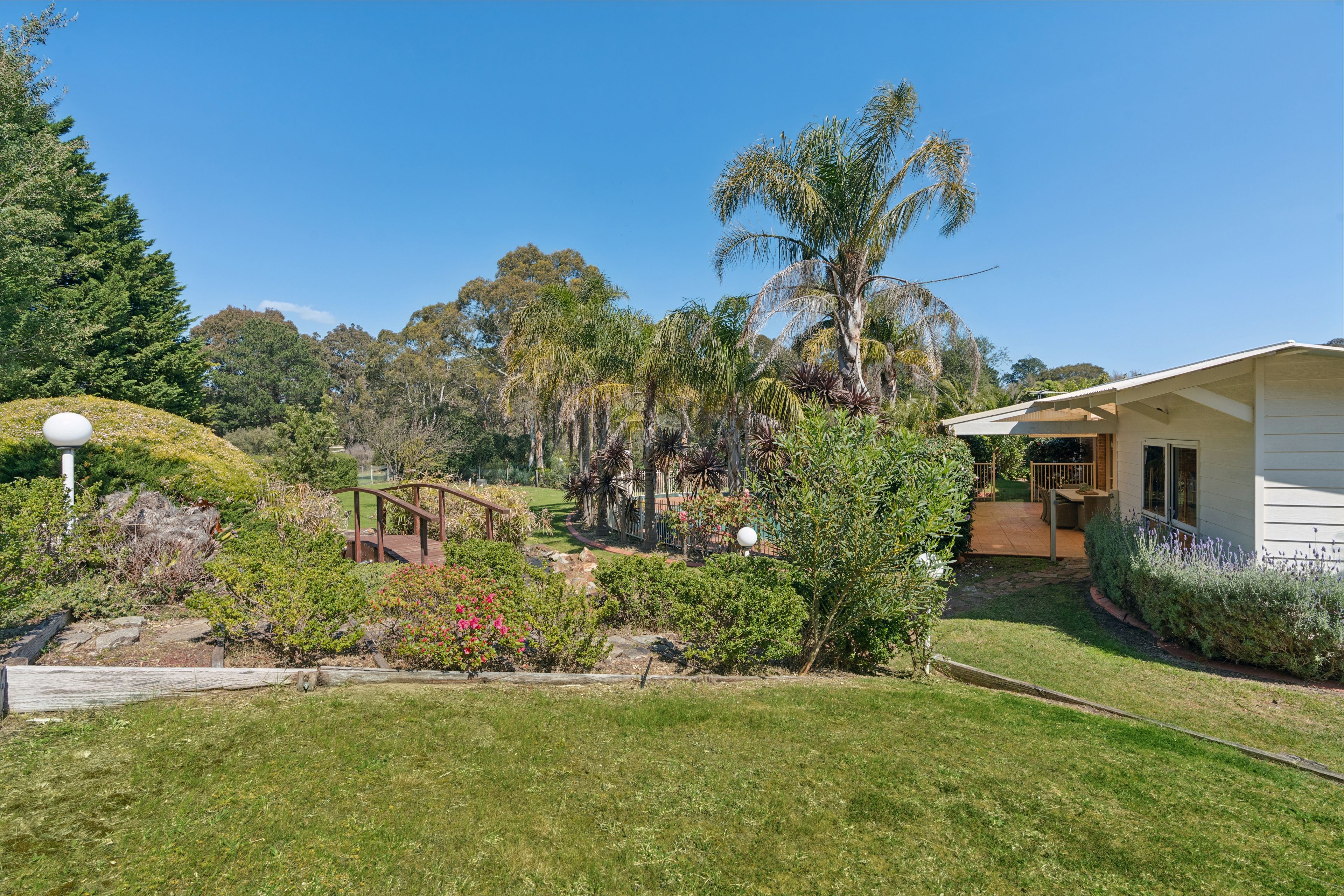 76 Lockhart Drive — photo 20 of 24