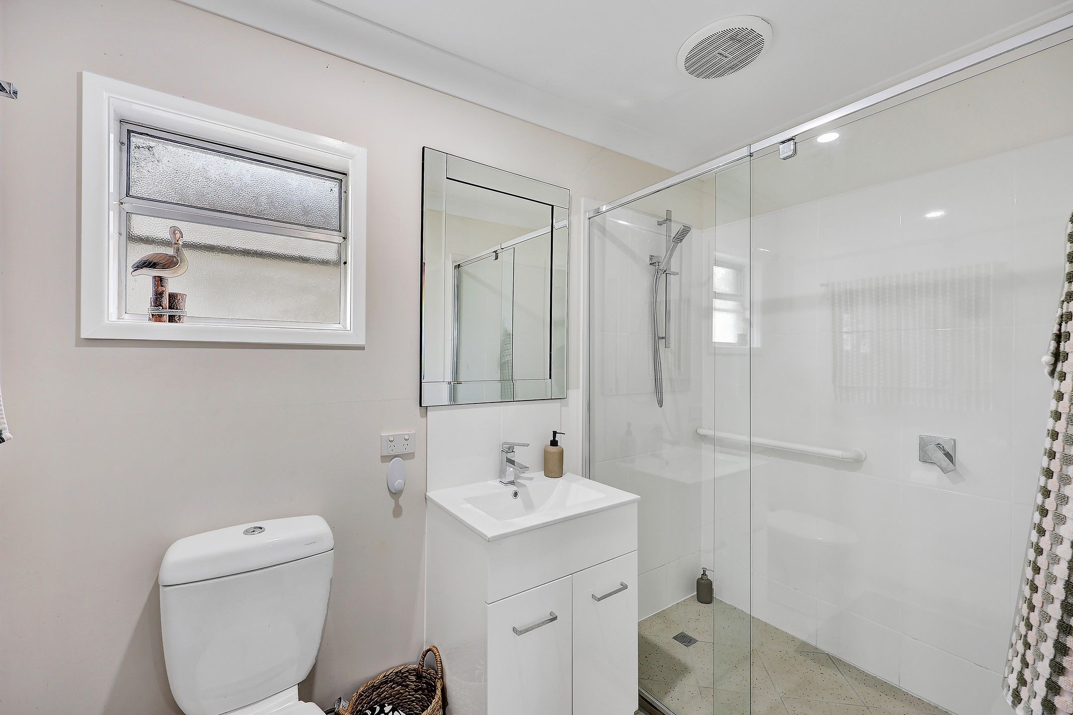 15 Pandanus Crescent — photo 25 of 30