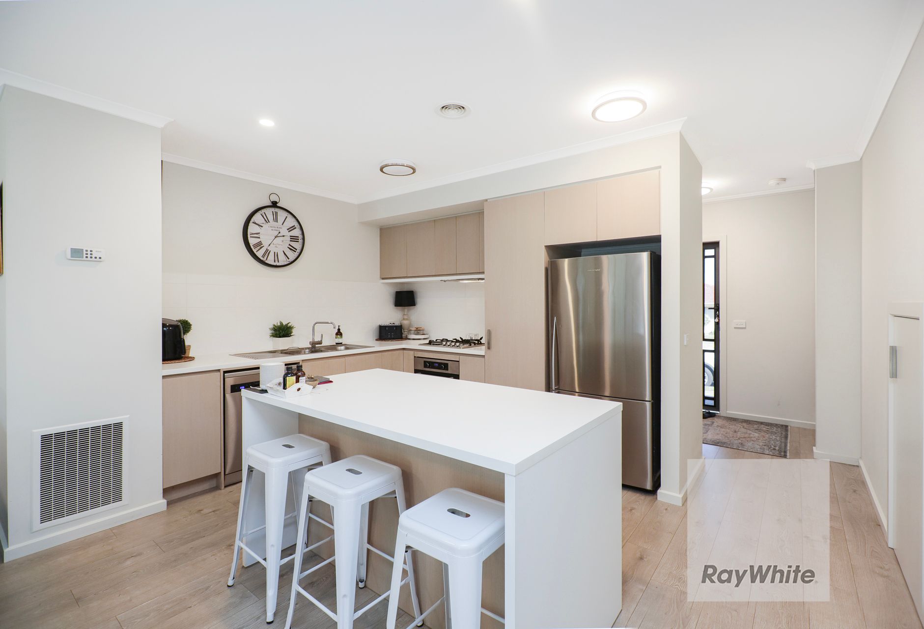 15 Erinbank Crescent, Westmeadows, VIC 3049