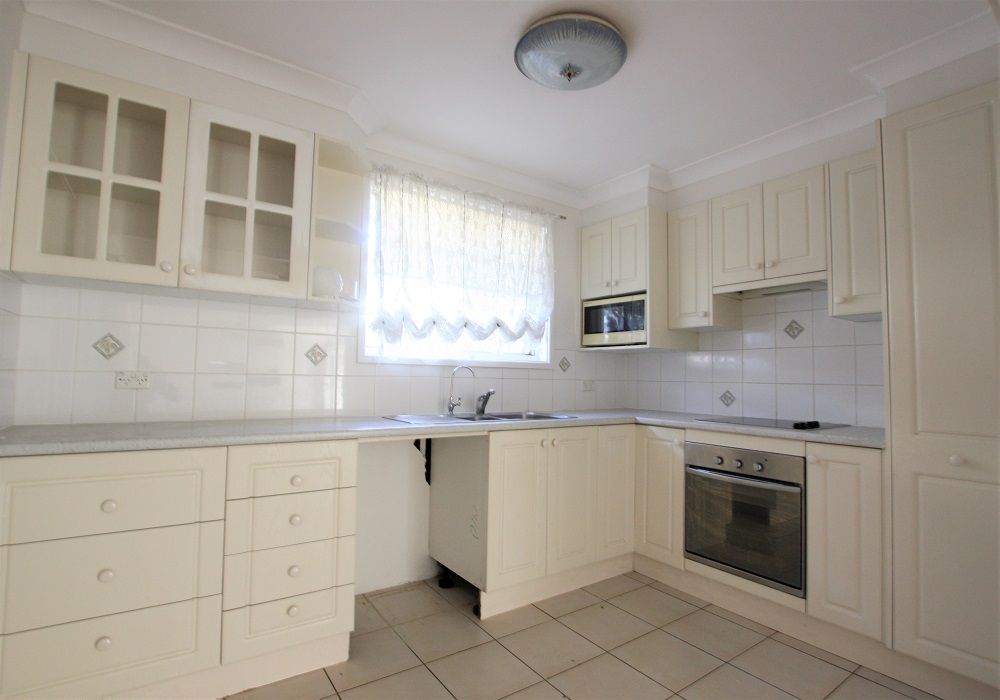 47 Clifford Crescent, Ingleburn, NSW 2565