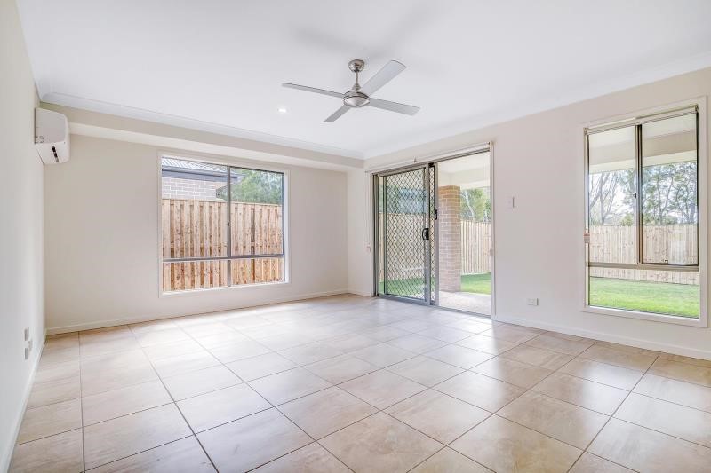 1/19 Burnley Road, Park Ridge, QLD 4125
